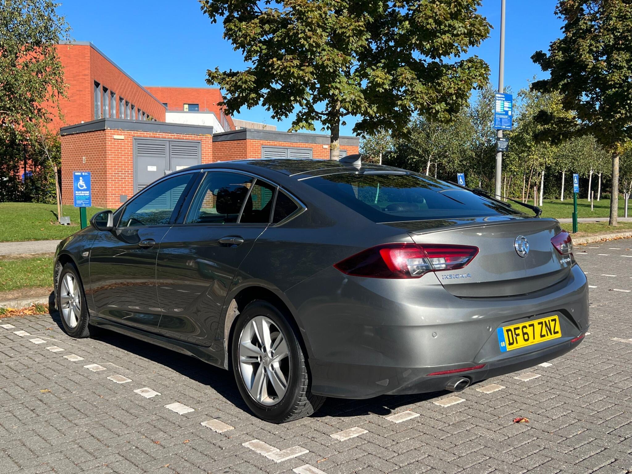 Vauxhall Insignia - Image 4