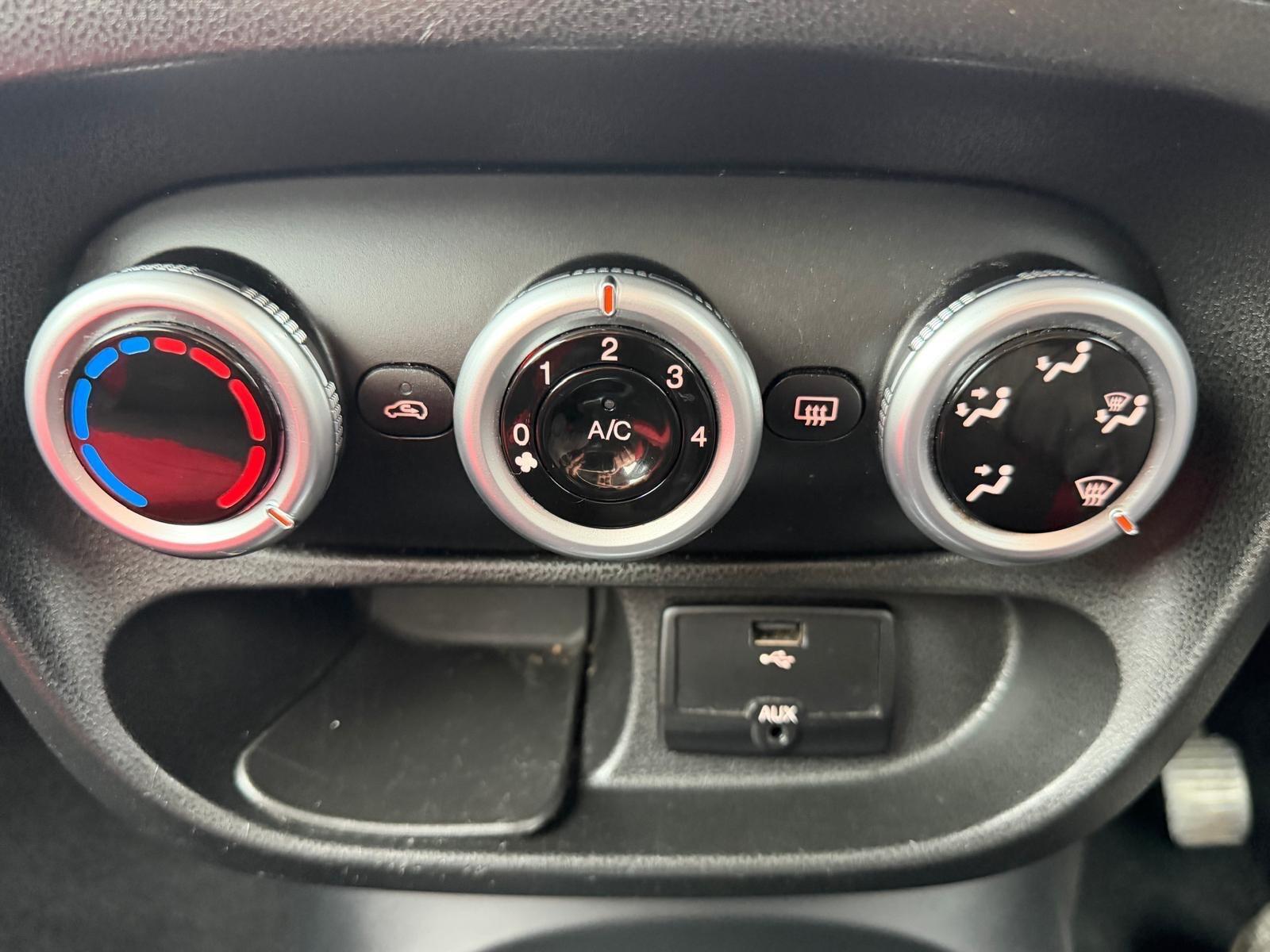 Fiat 500L - Image 18