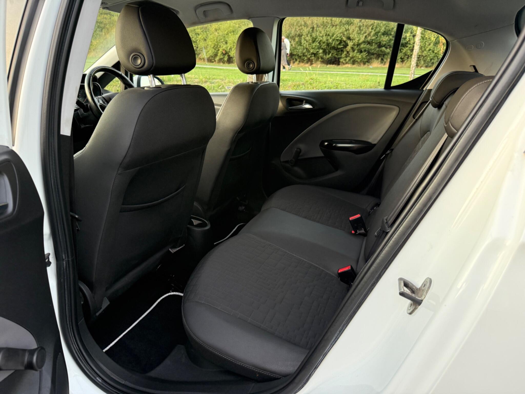 Vauxhall Corsa - Image 15