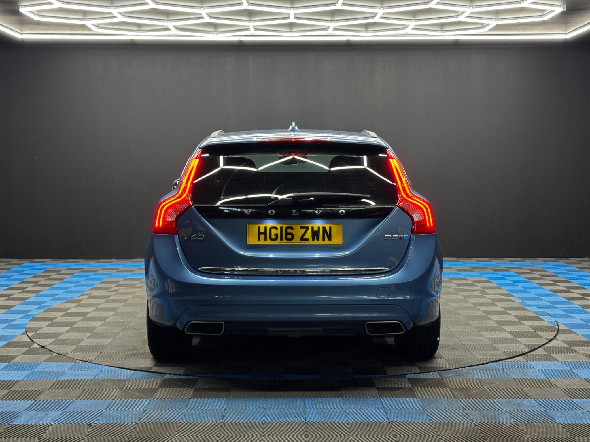 Volvo V60 - Image 6