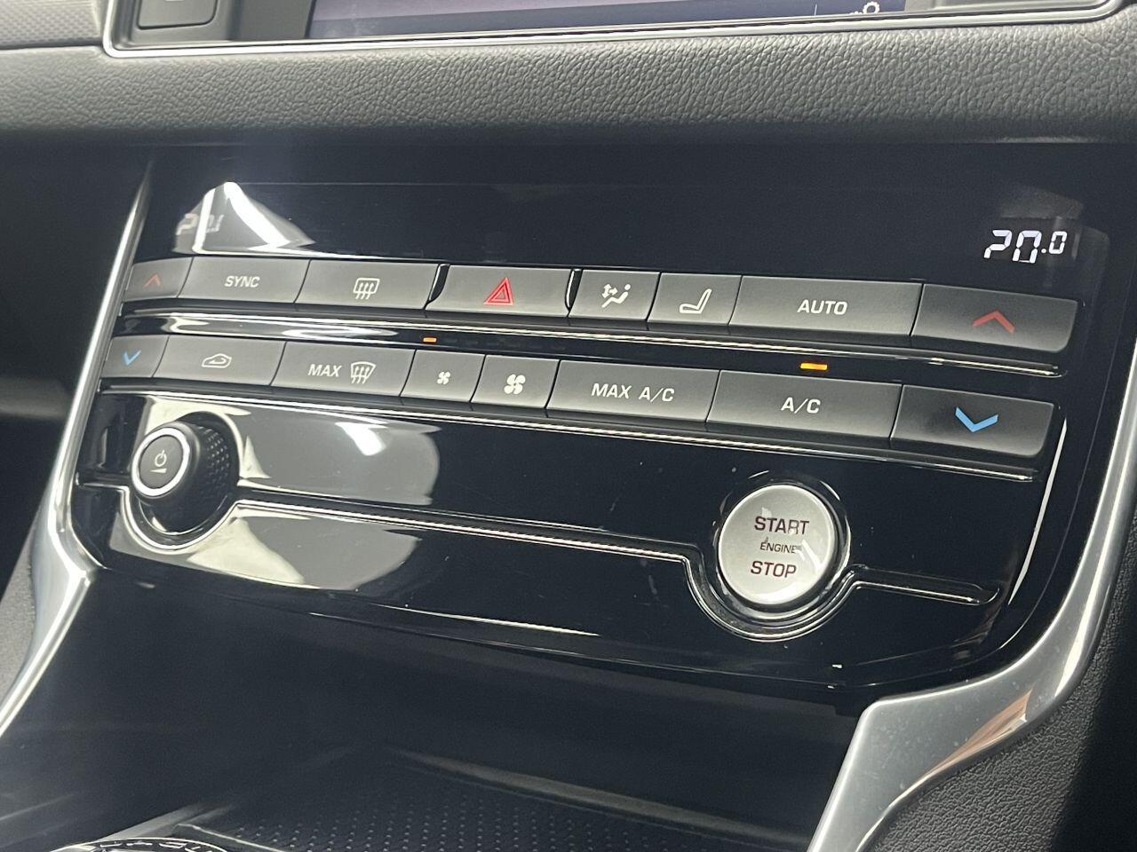 Jaguar XF - Image 34