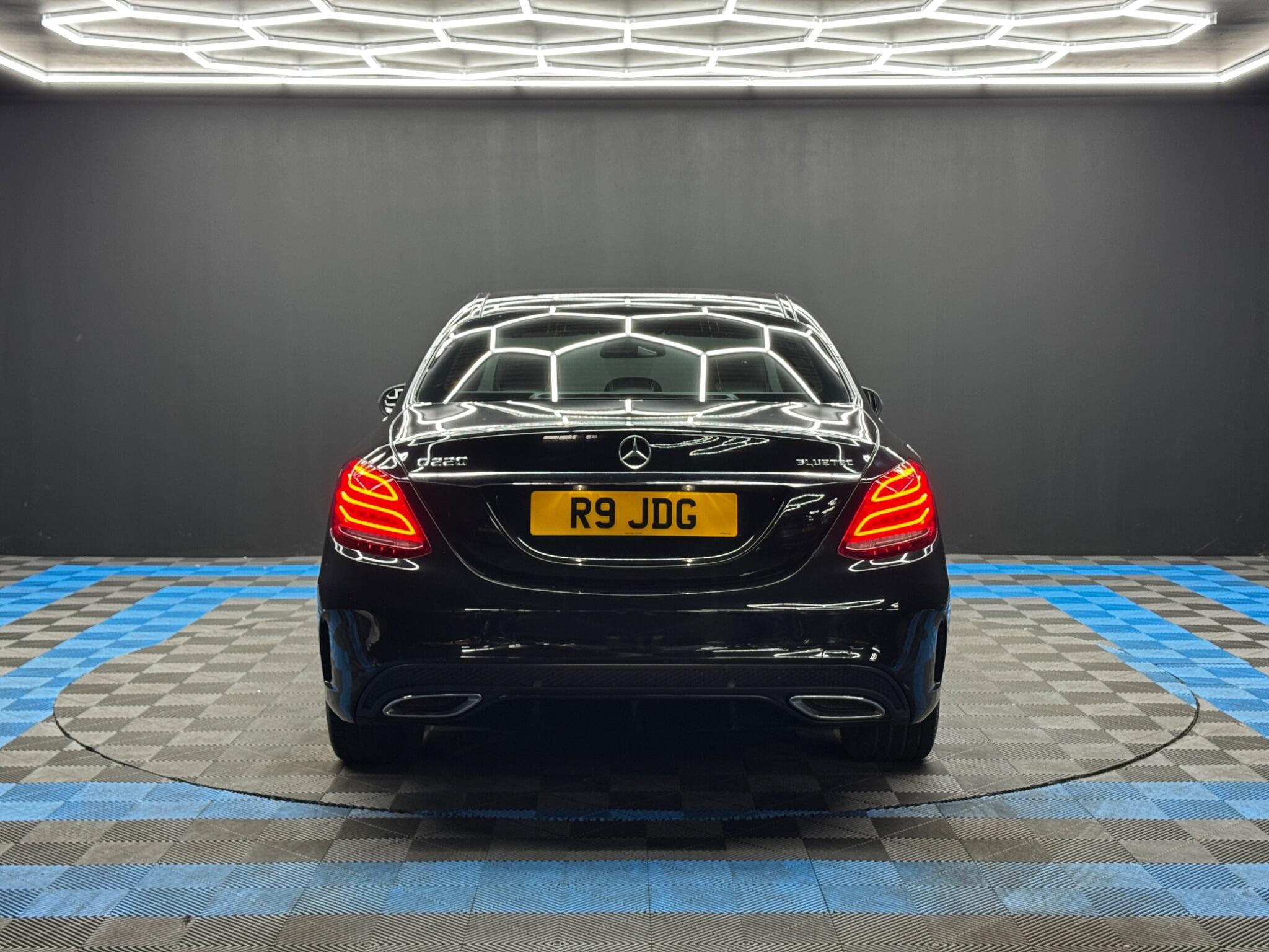 Mercedes C Class - Image 6