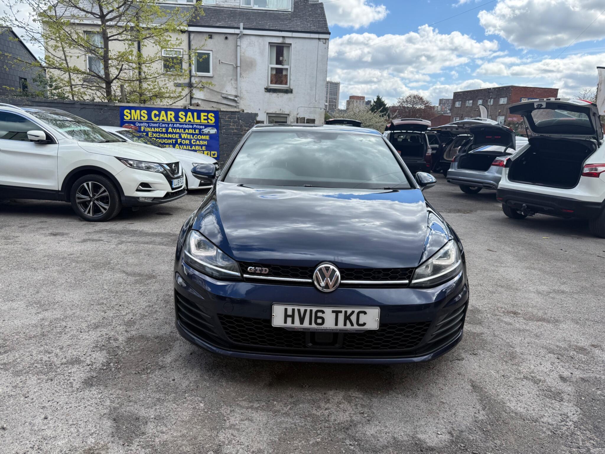Volkswagen Golf - Image 2