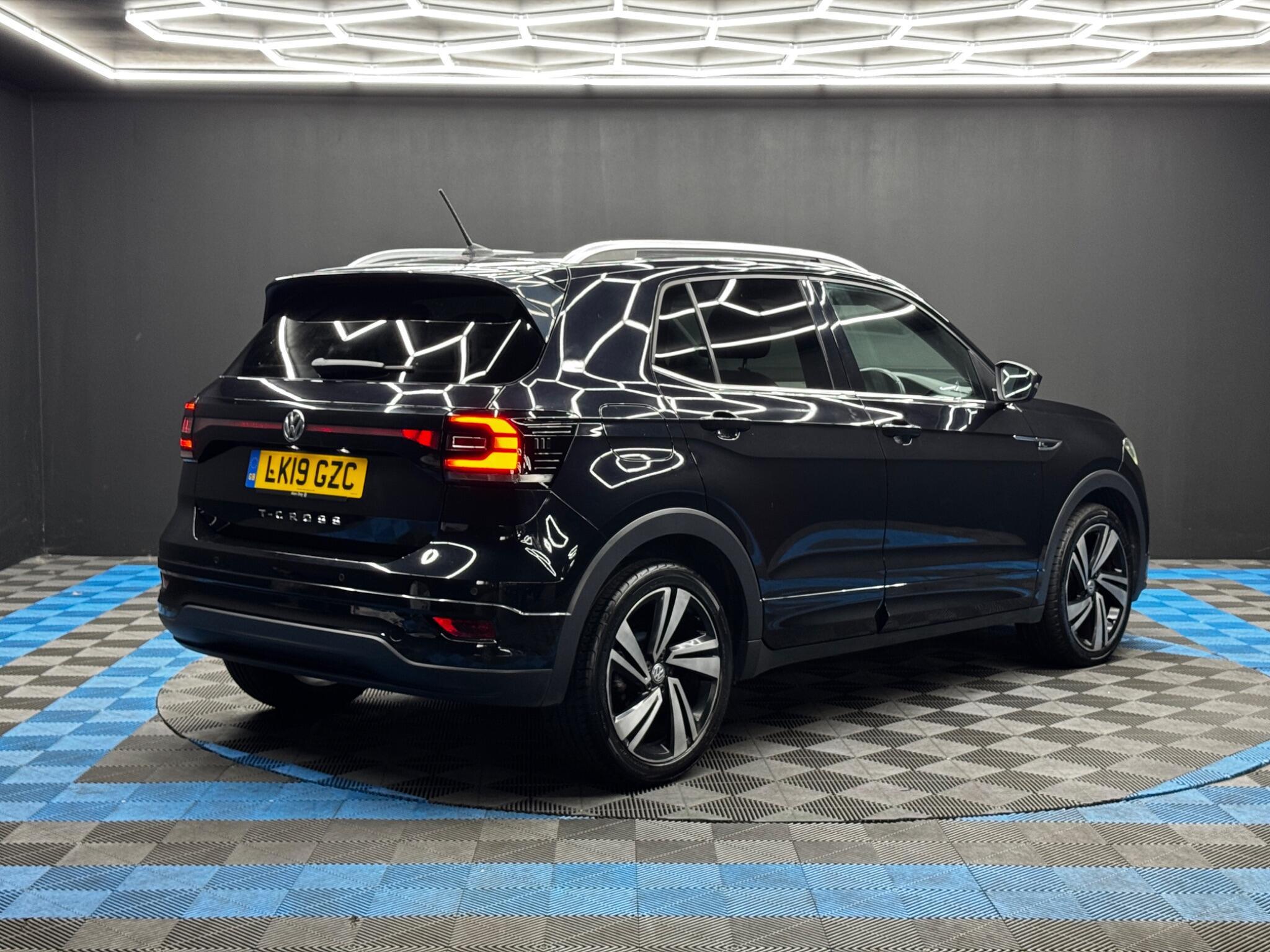 Volkswagen T-Cross - Image 5