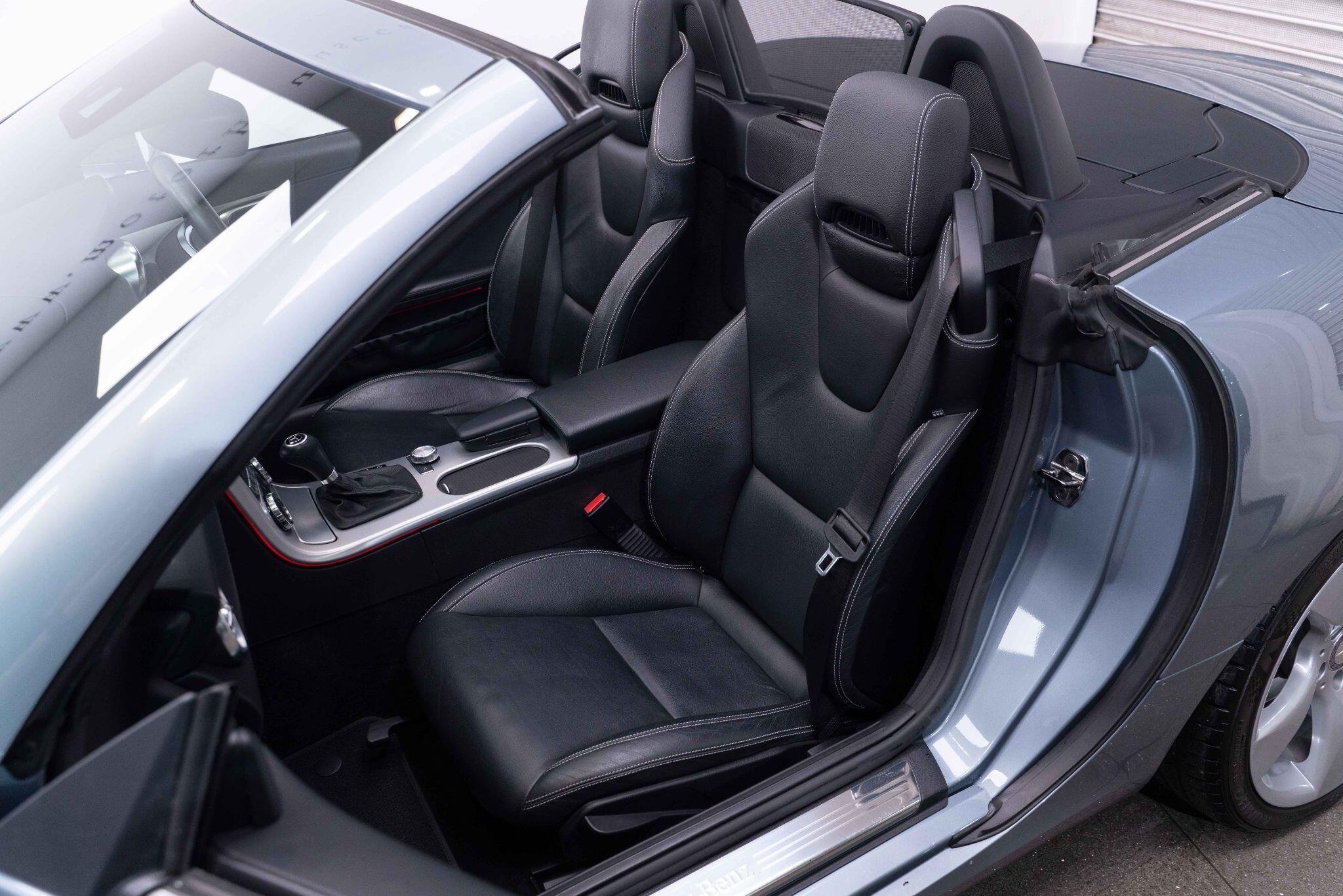 Mercedes SLK - Image 37