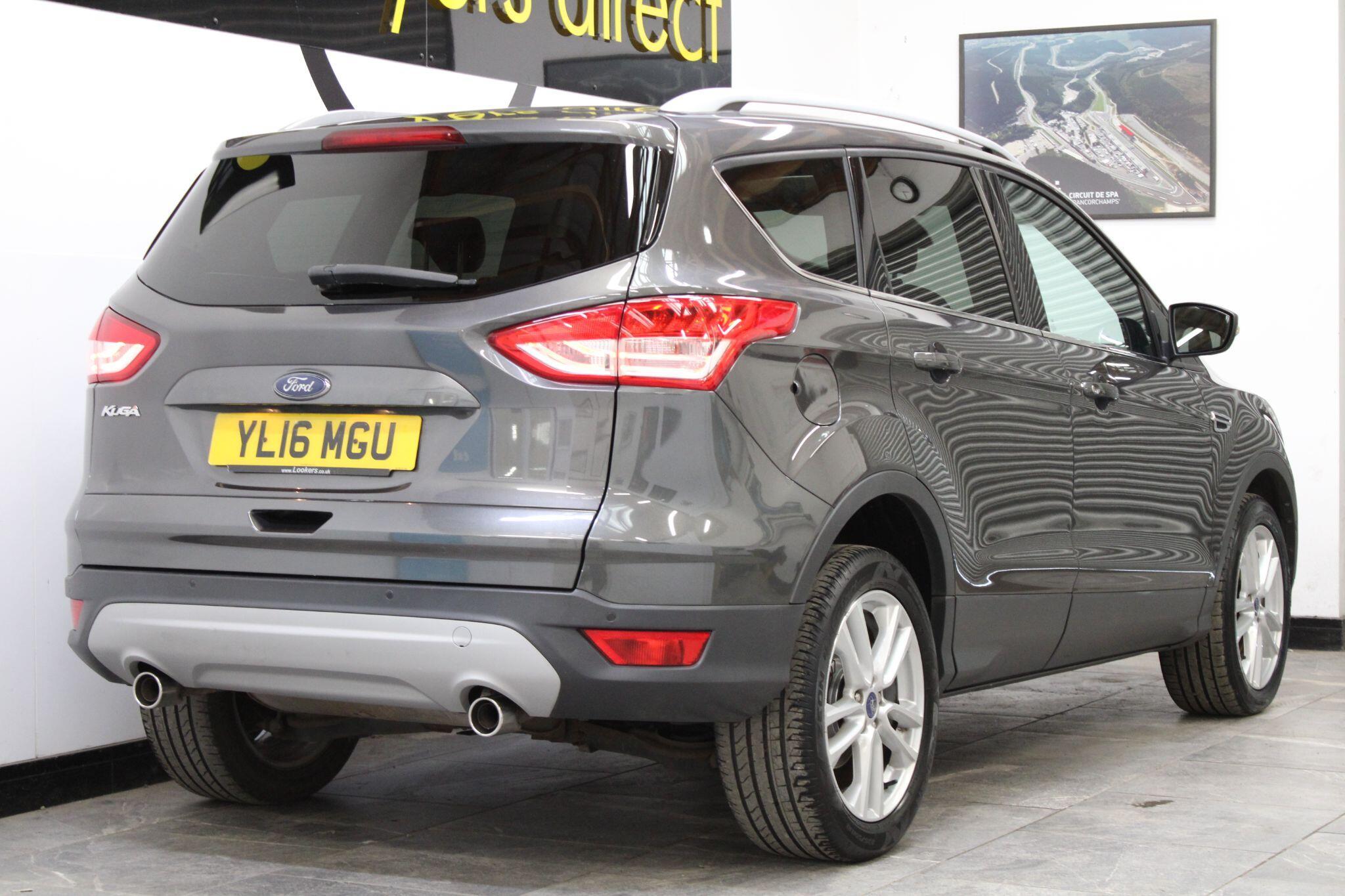 Ford Kuga - Image 12