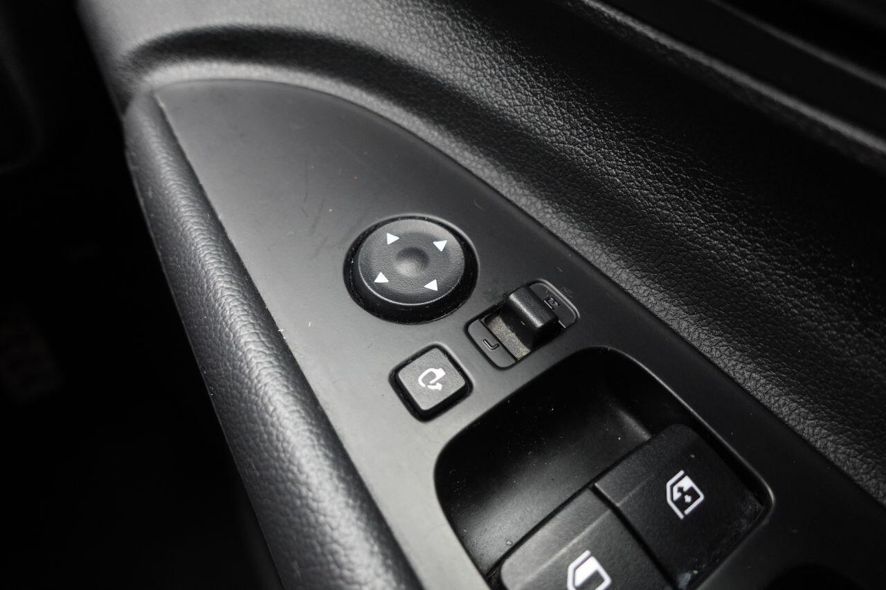 Hyundai i20 - Image 27