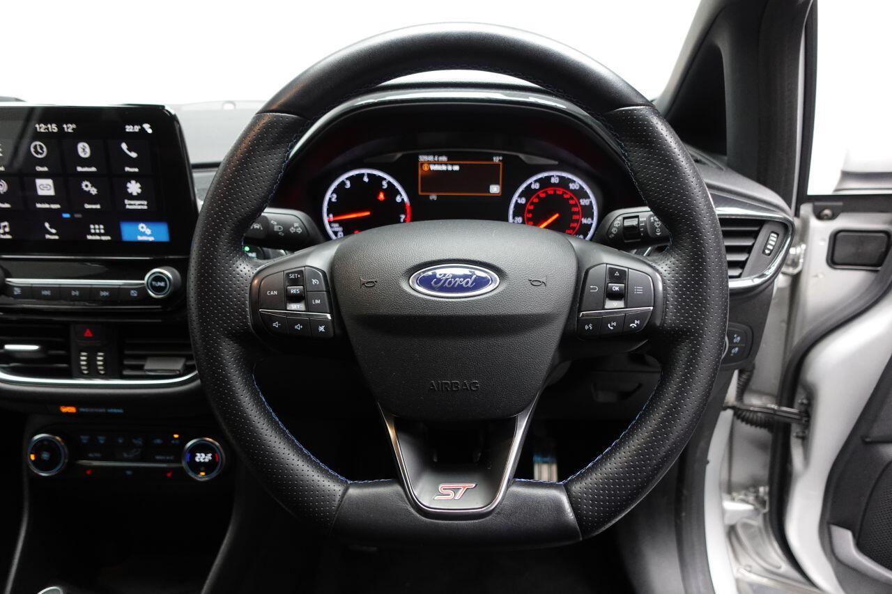 Ford Fiesta - Image 27