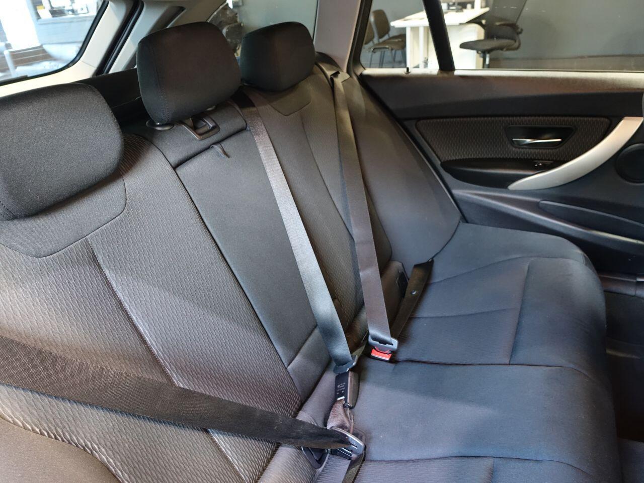 BMW 3 Series - Image 14