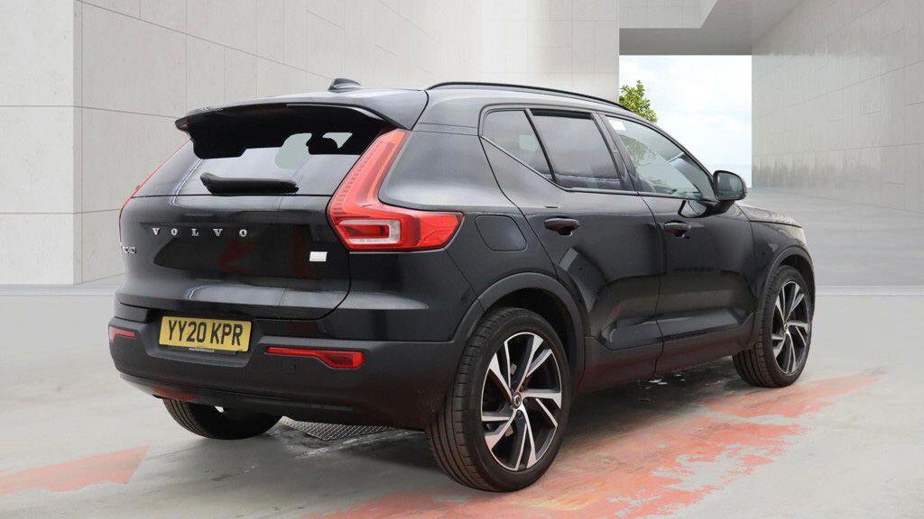 Volvo XC40 - Image 4
