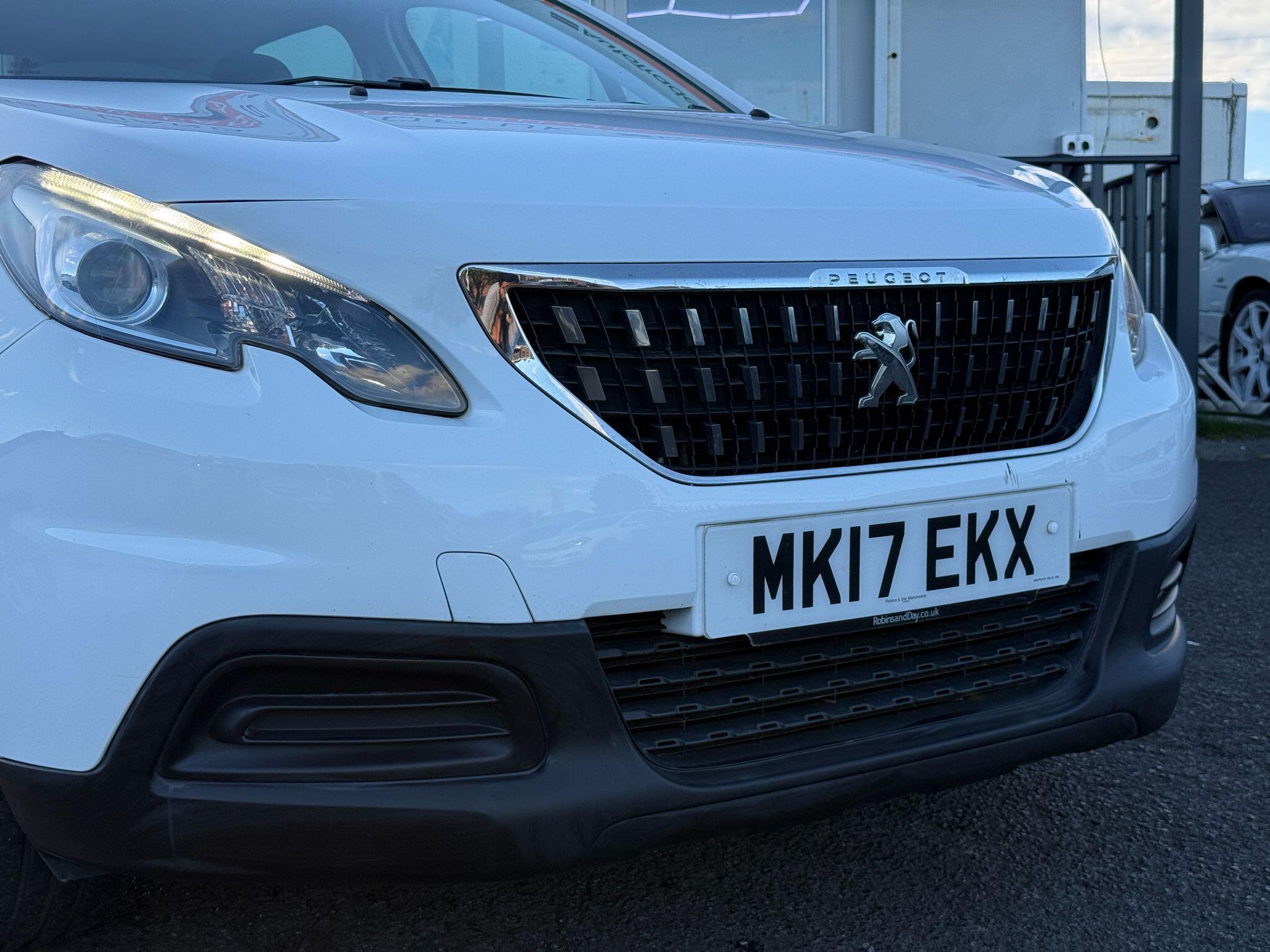 Peugeot 2008 - Image 10