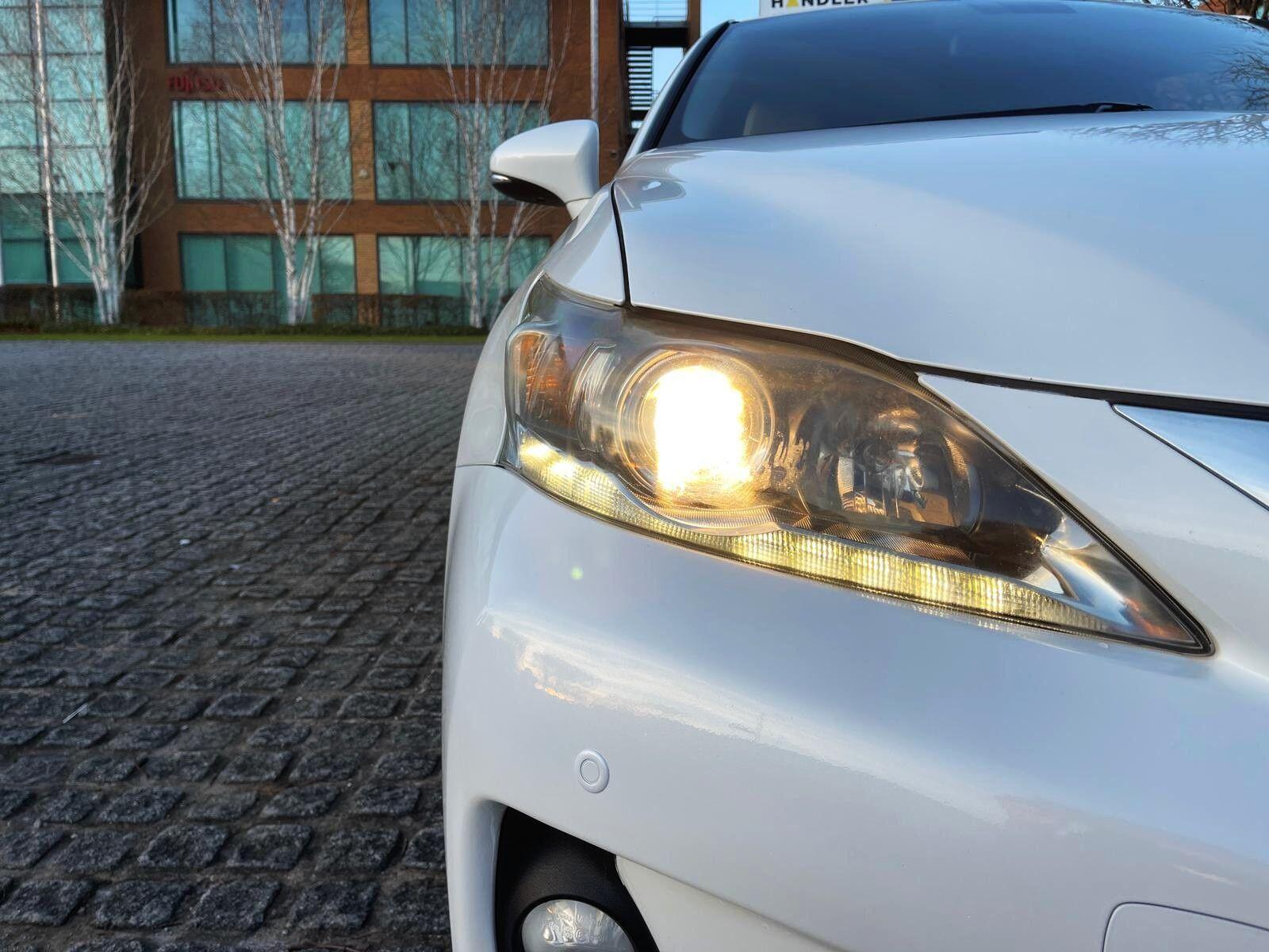 Lexus CT - Image 15