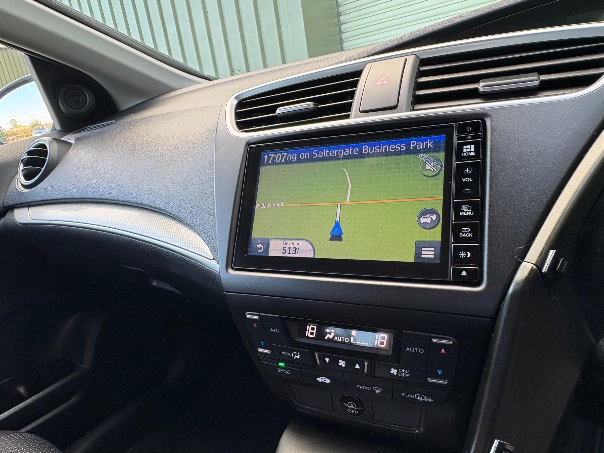 Honda Civic - Image 16