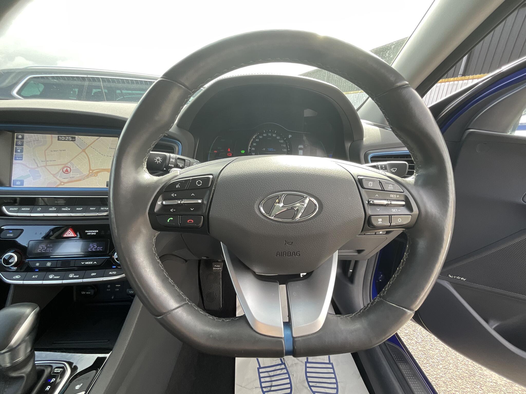 Hyundai Ioniq - Image 20