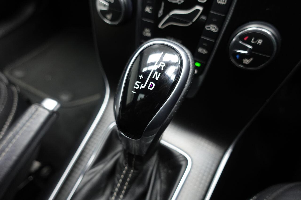 Volvo V40 - Image 45