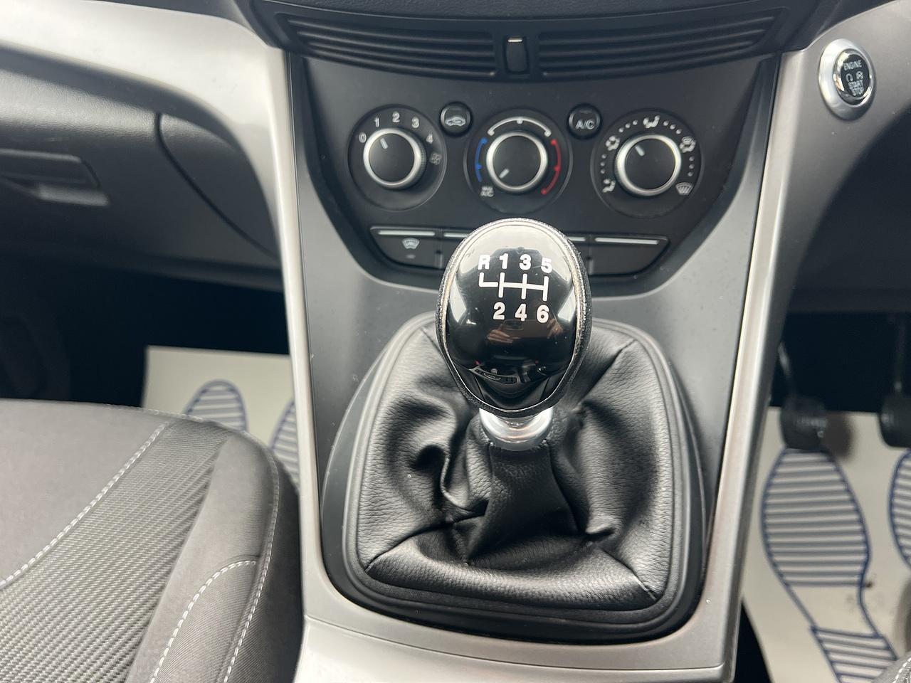 Ford Kuga - Image 16