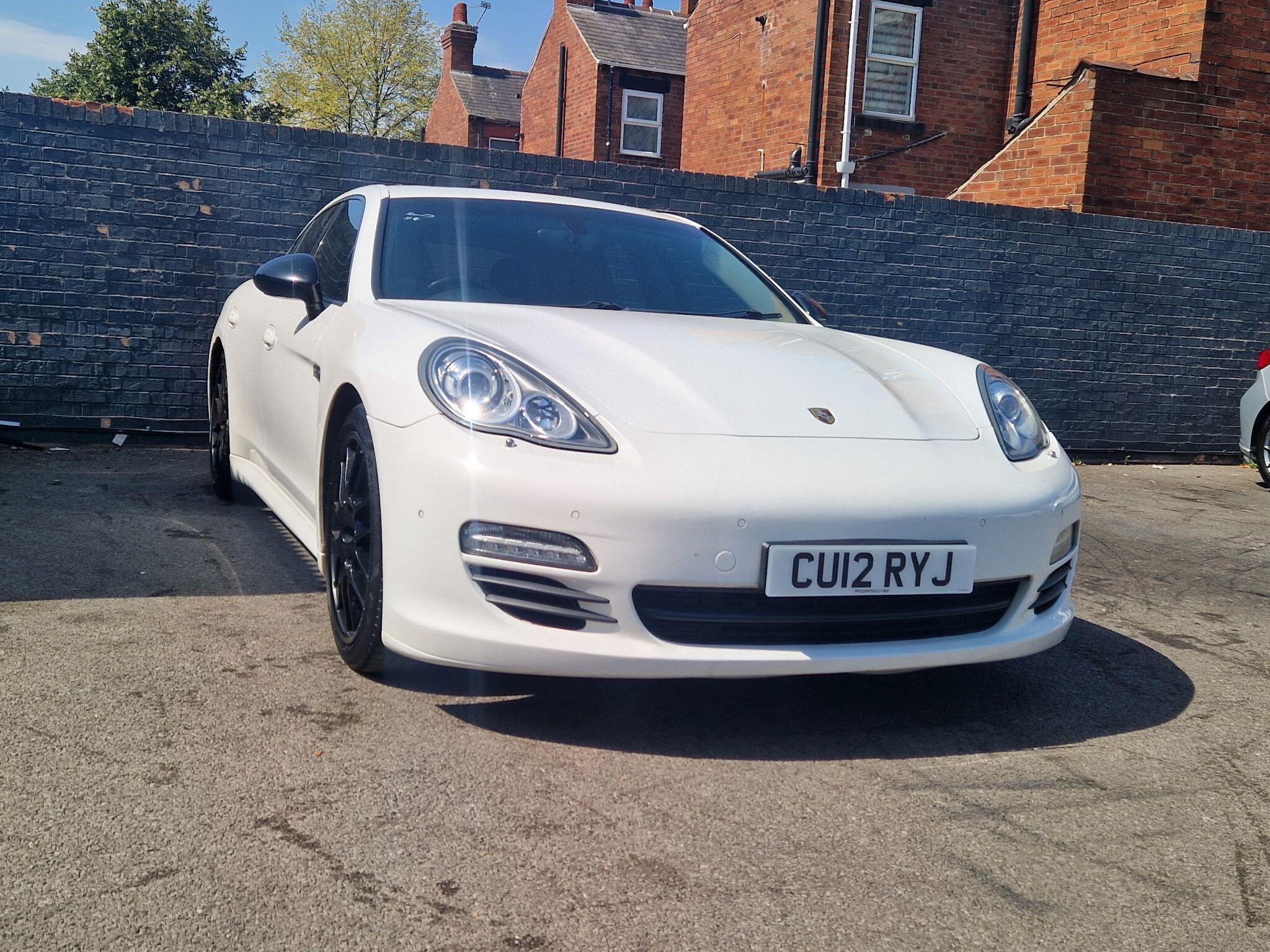 Porsche Panamera - Image 16