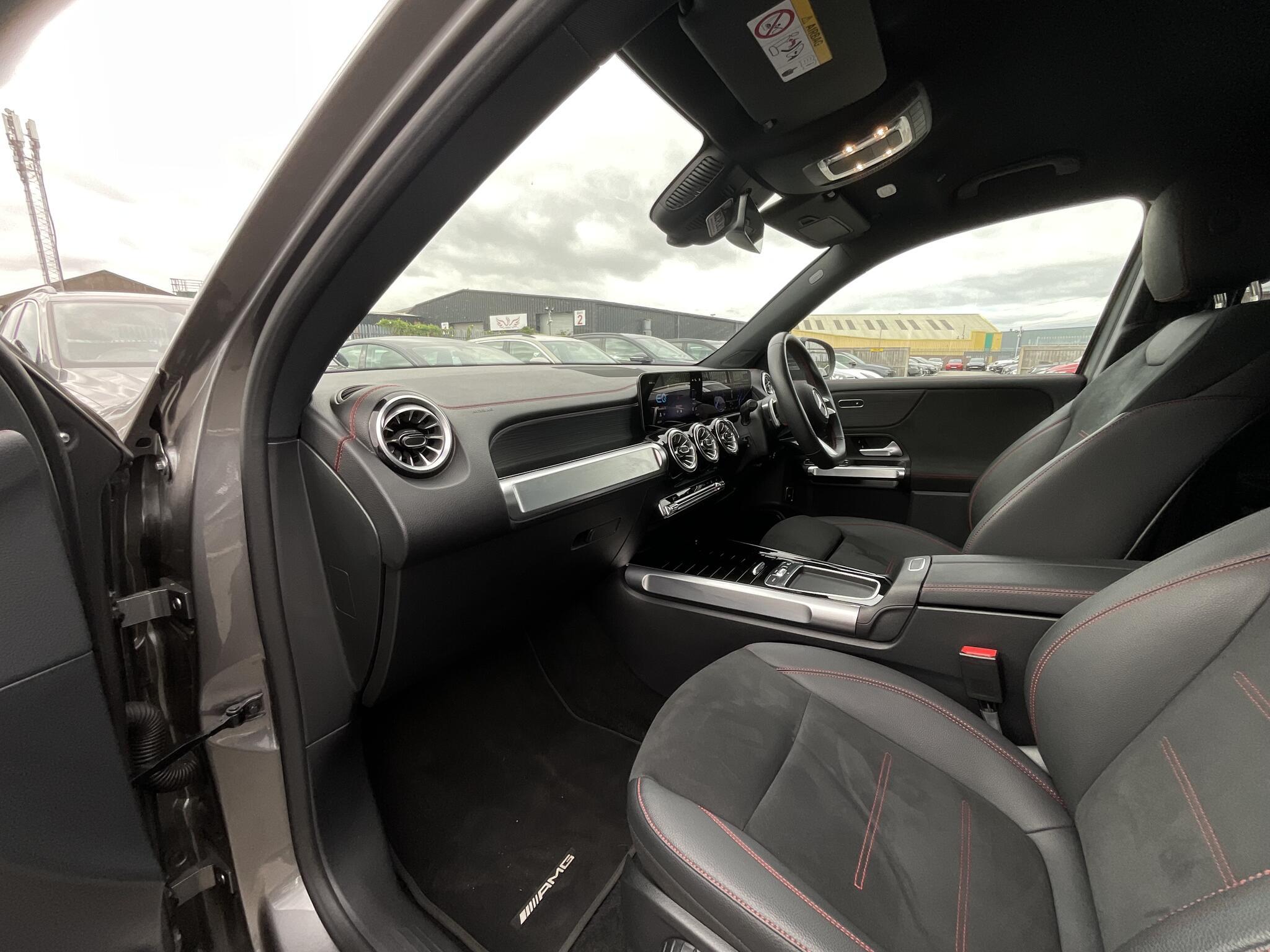 Mercedes Eqb - Image 16