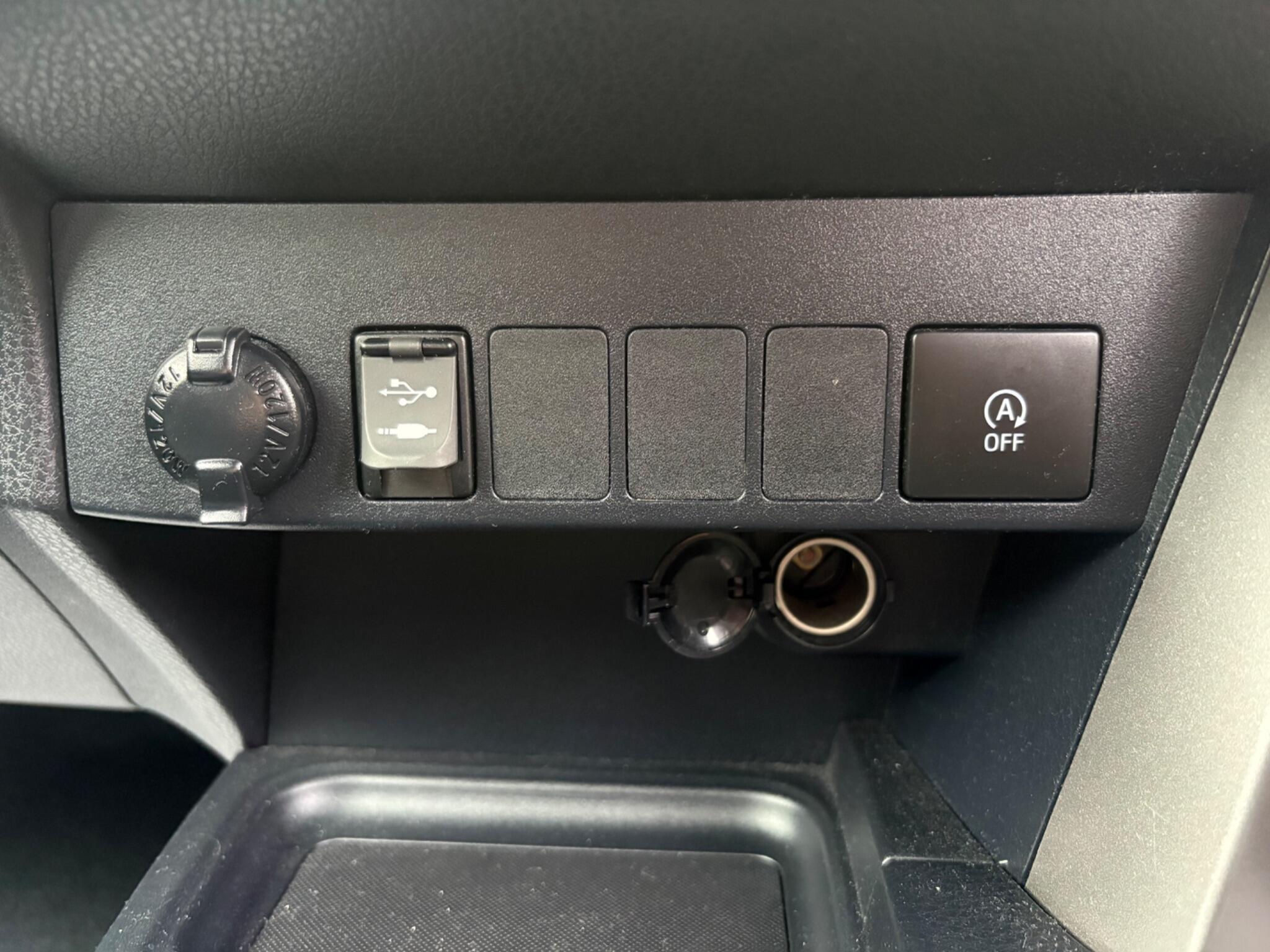 Toyota RAV4 - Image 43