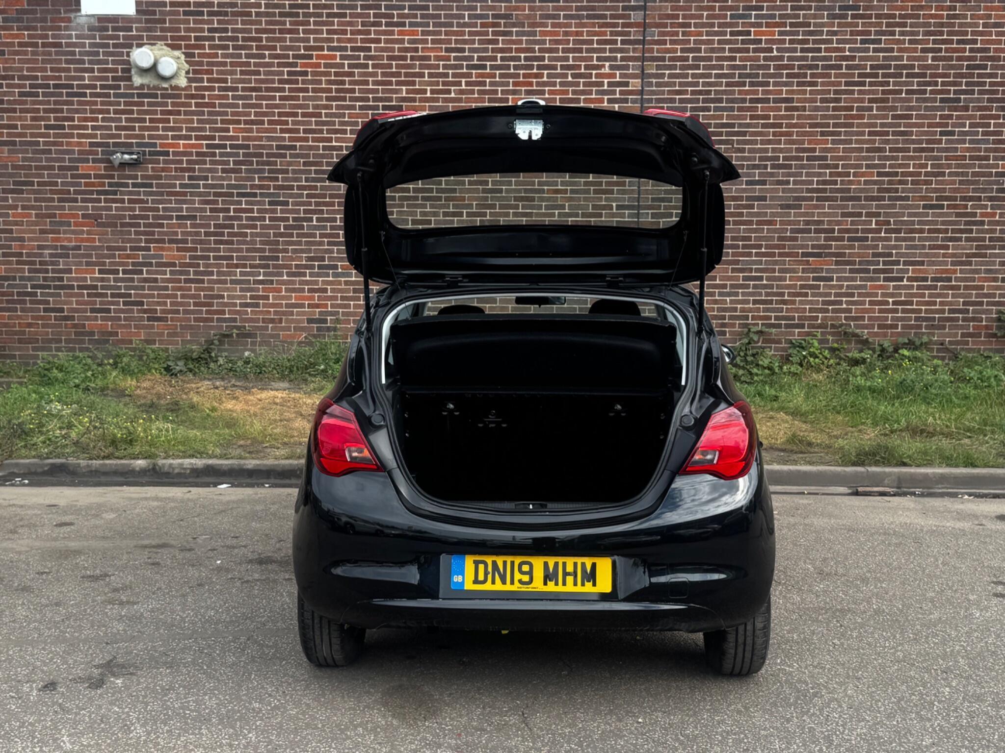 Vauxhall Corsa - Image 17