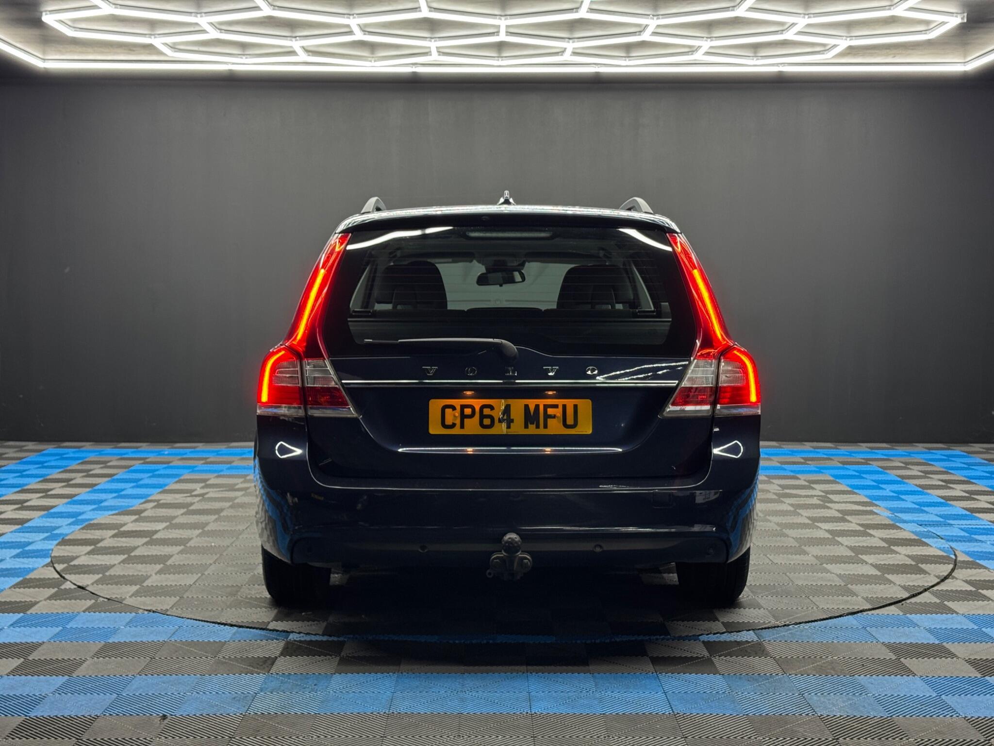 Volvo V70 - Image 6