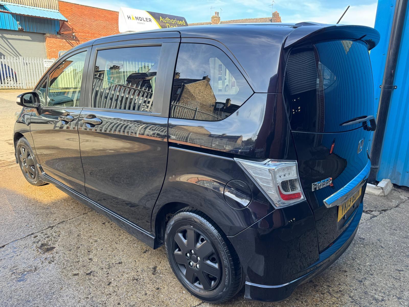 Honda Freed - Image 15