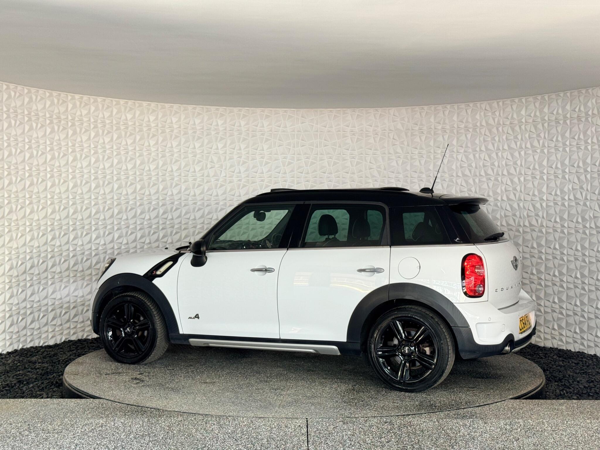 MINI Countryman - Image 17