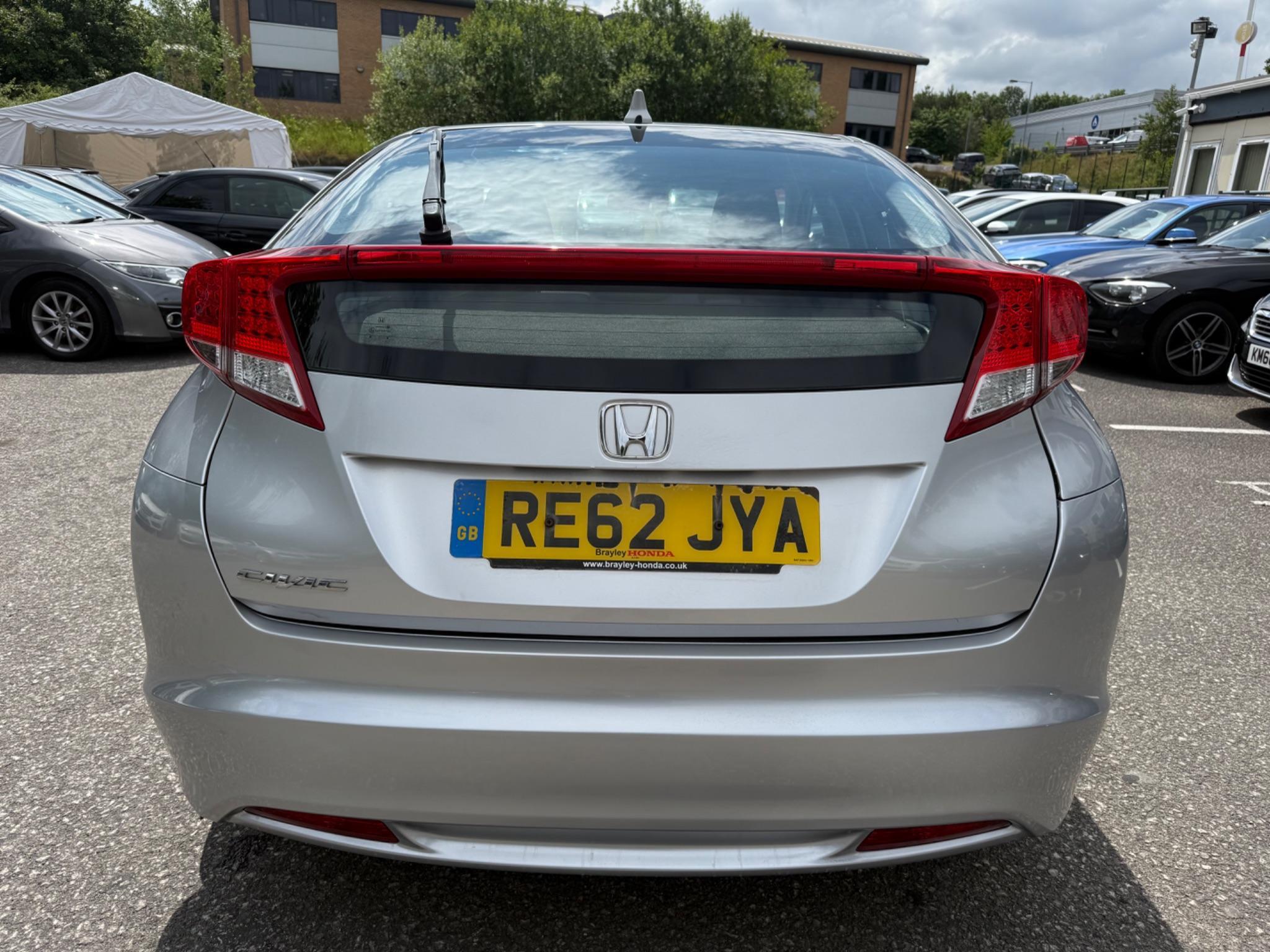 Honda Civic - Image 16