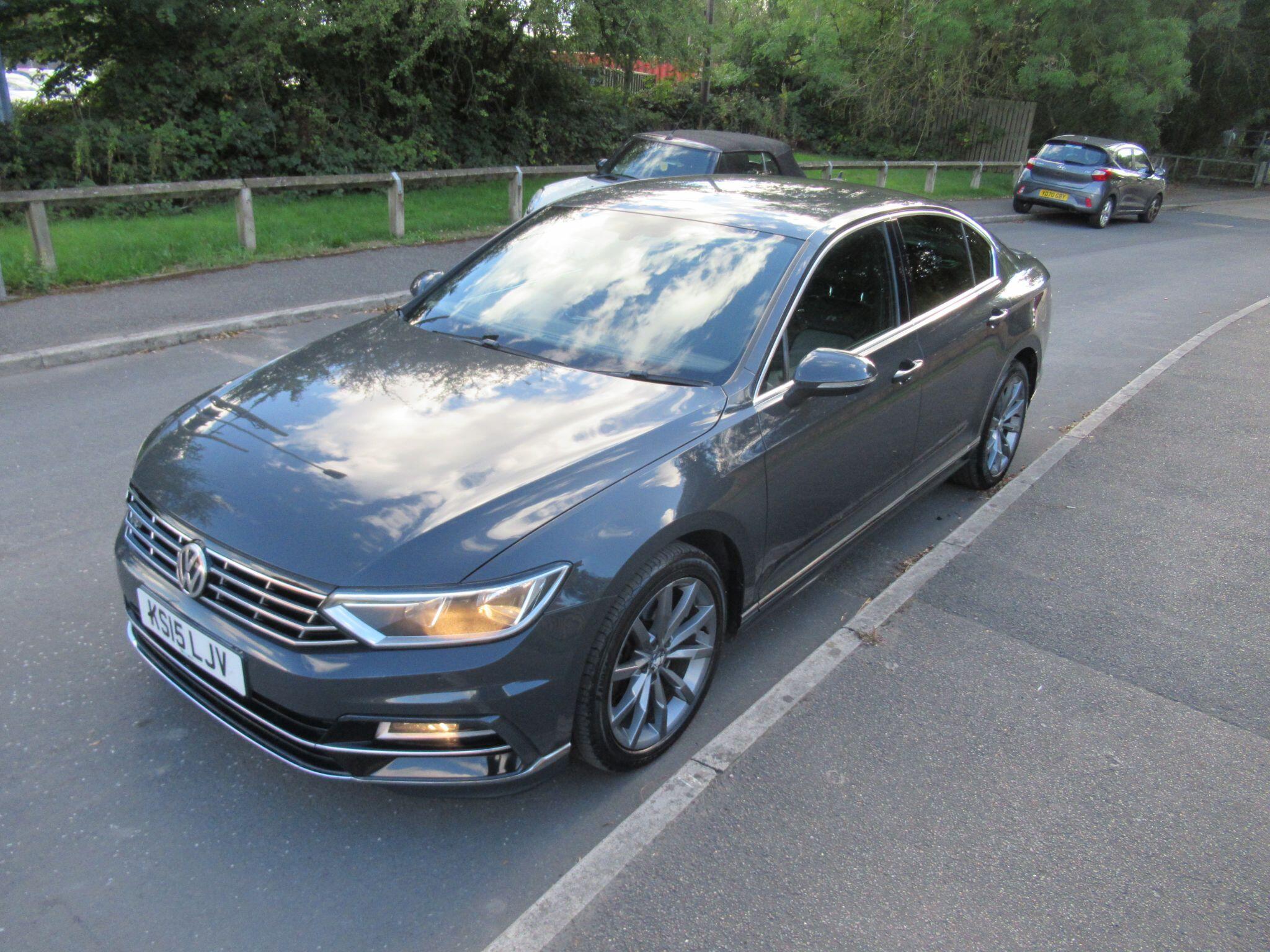 Volkswagen Passat - Image 8