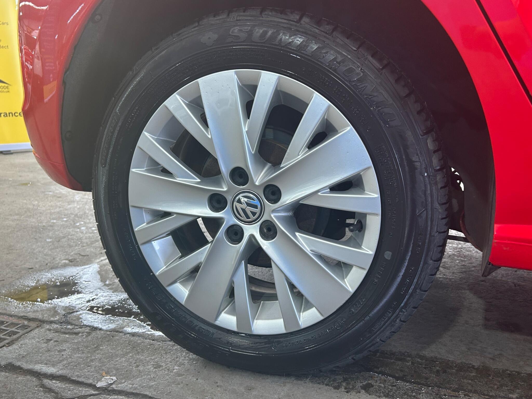 Volkswagen Polo - Image 23