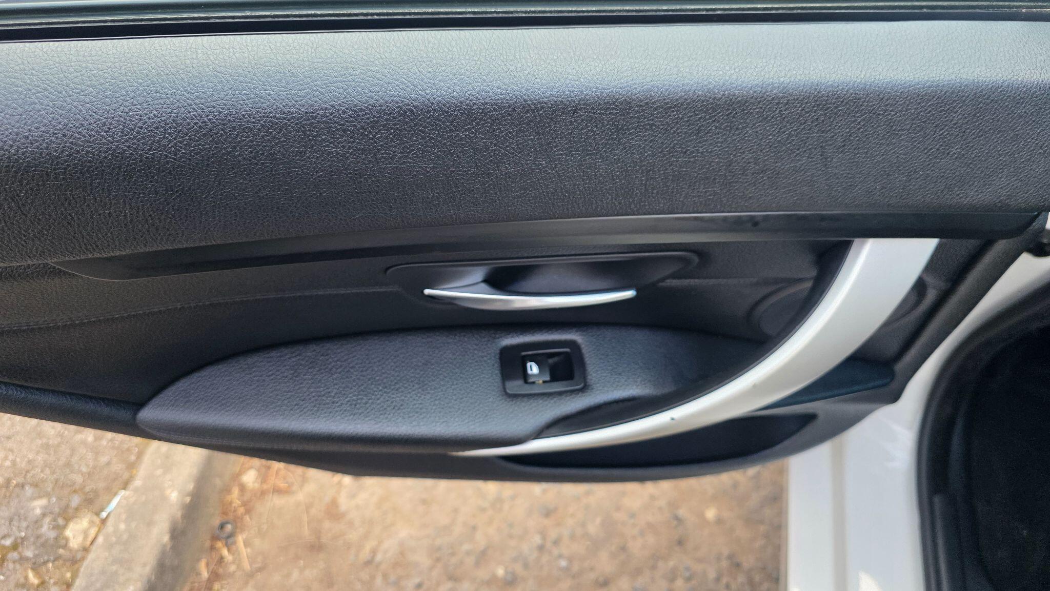 BMW 4 SERIES GRAN COUPE - Image 40