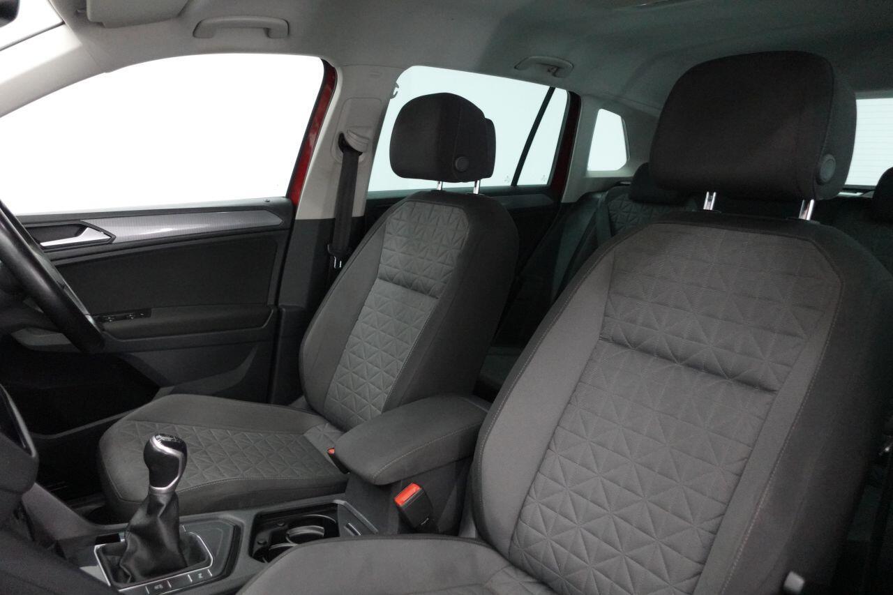 Volkswagen Tiguan - Image 15