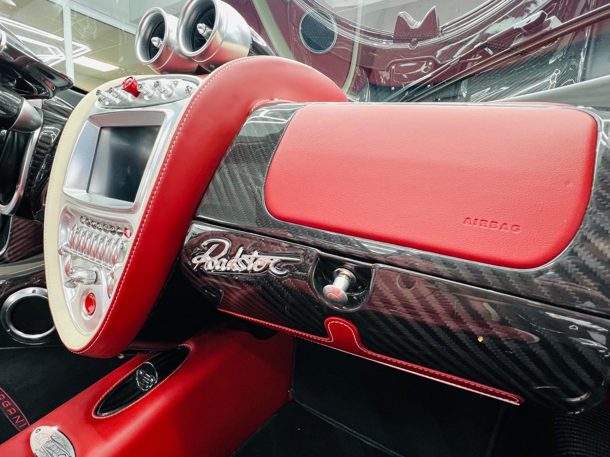 Pagani Huayra - Image 13