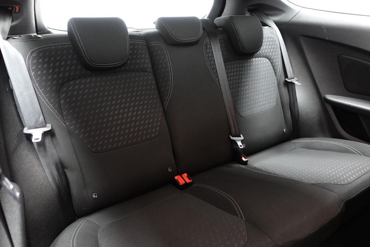 Ford Fiesta - Image 18