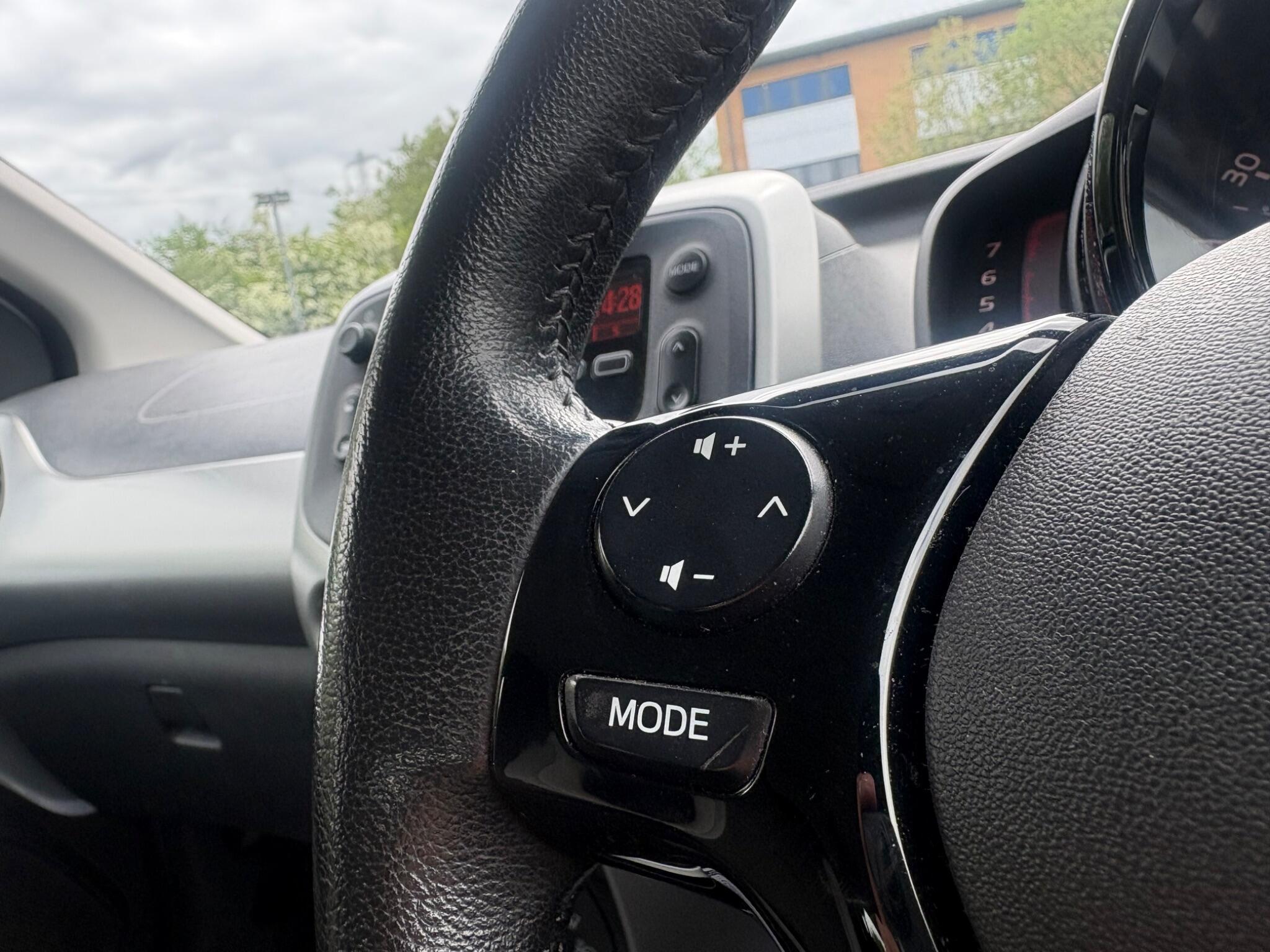 Toyota Aygo - Image 30