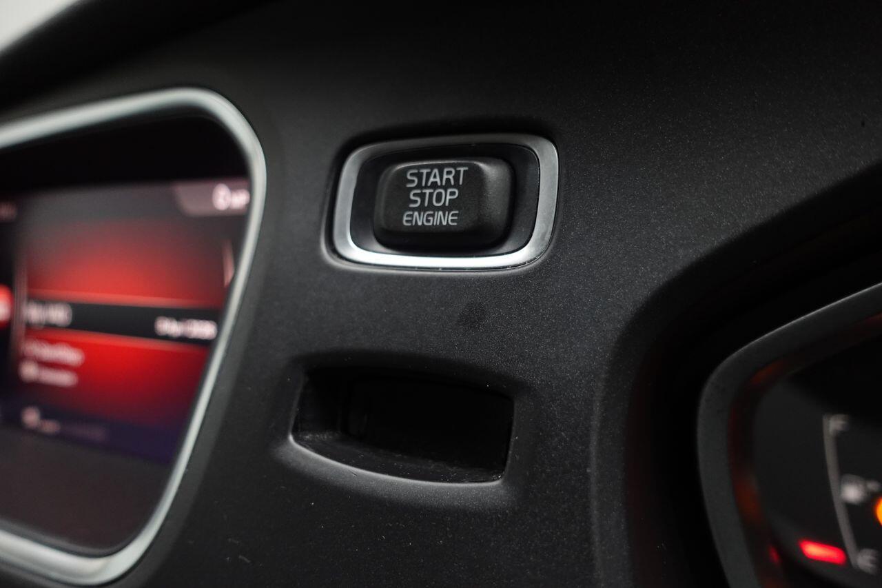 Volvo V40 CROSS COUNTRY - Image 35