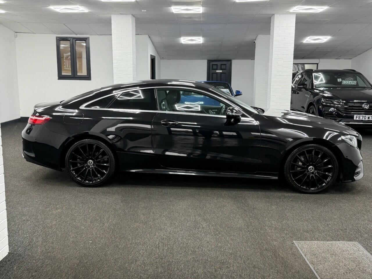 Mercedes E-Class - Image 5