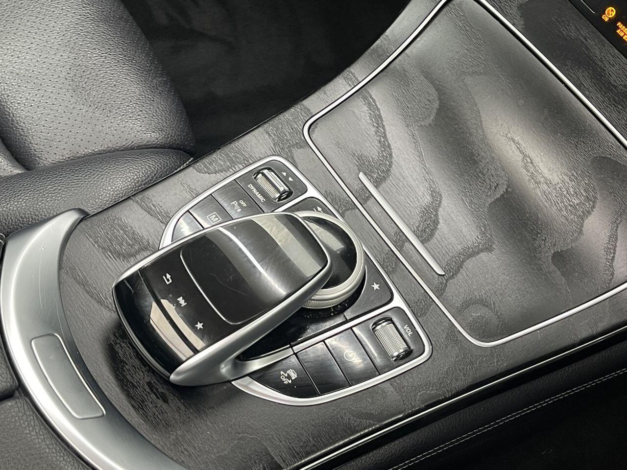 Mercedes GLC - Image 37