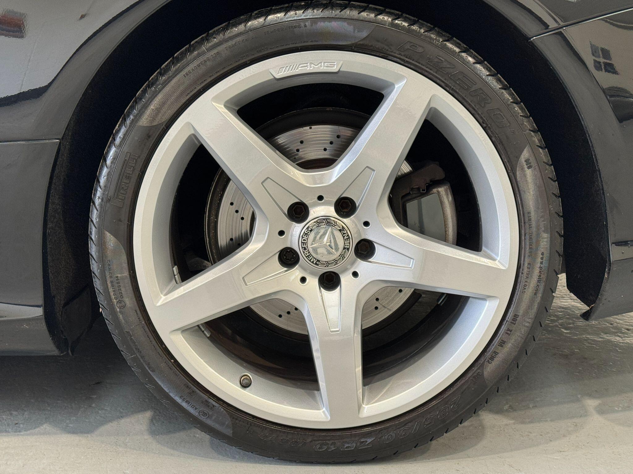 Mercedes SL - Image 29