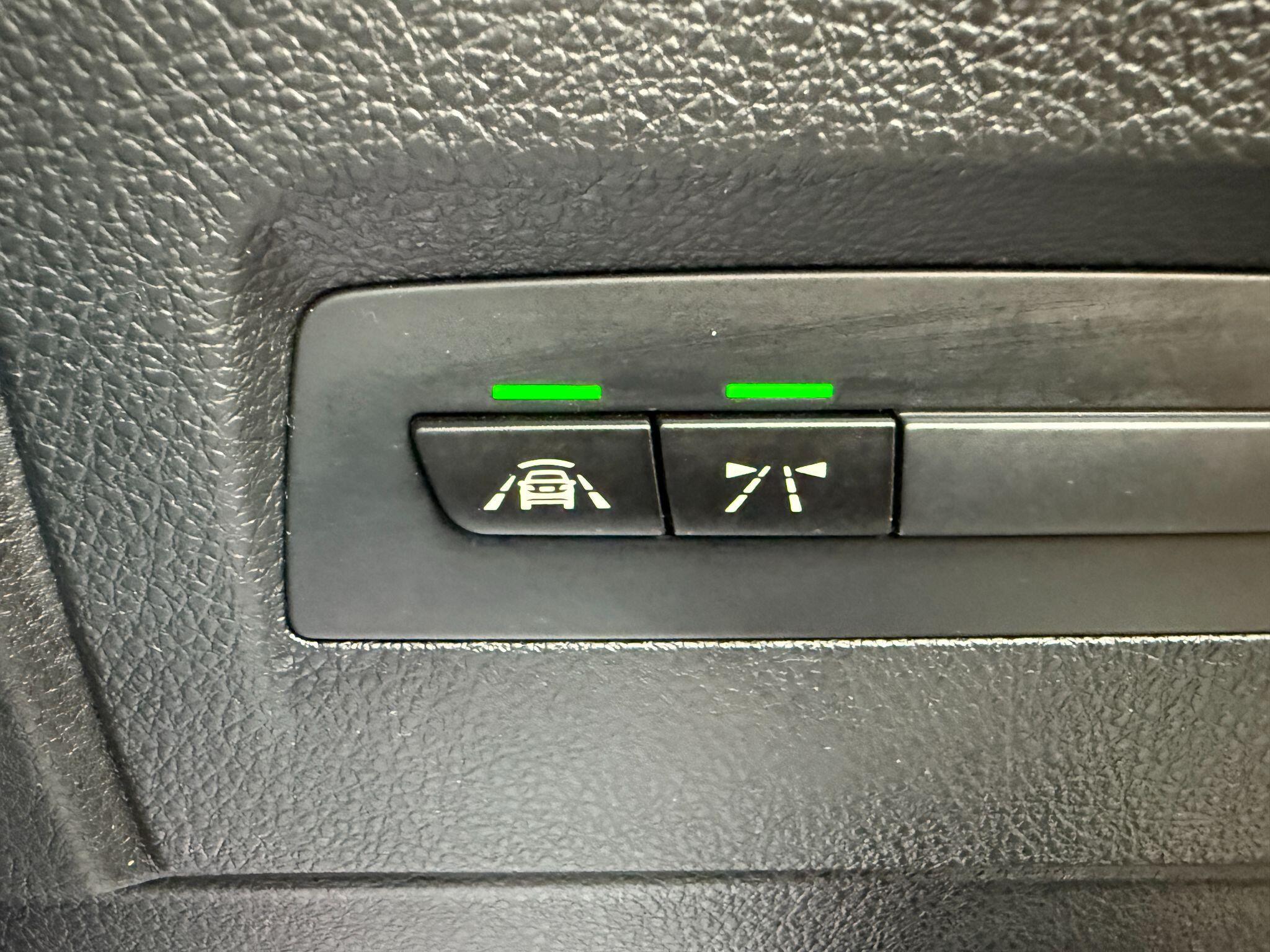 BMW 1 Series - Image 76