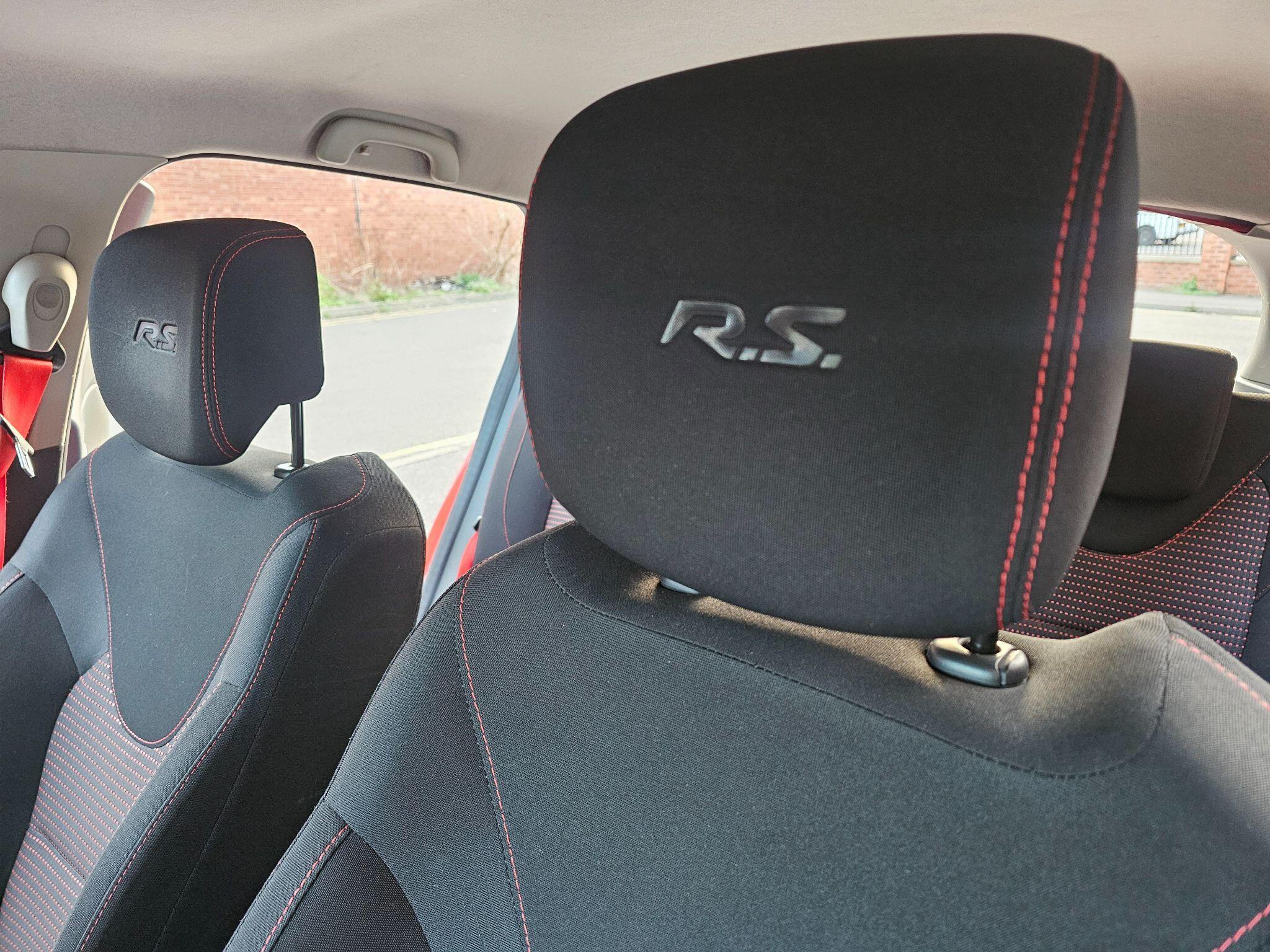 Renault Clio - Image 15