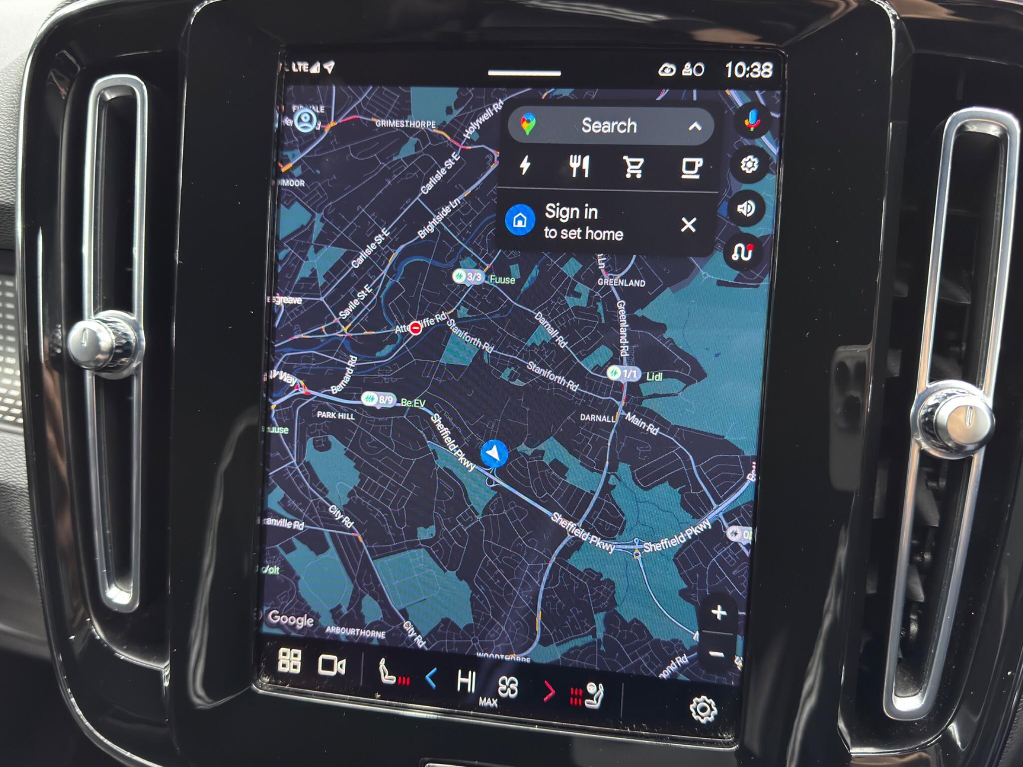 Volvo XC40 - Image 28