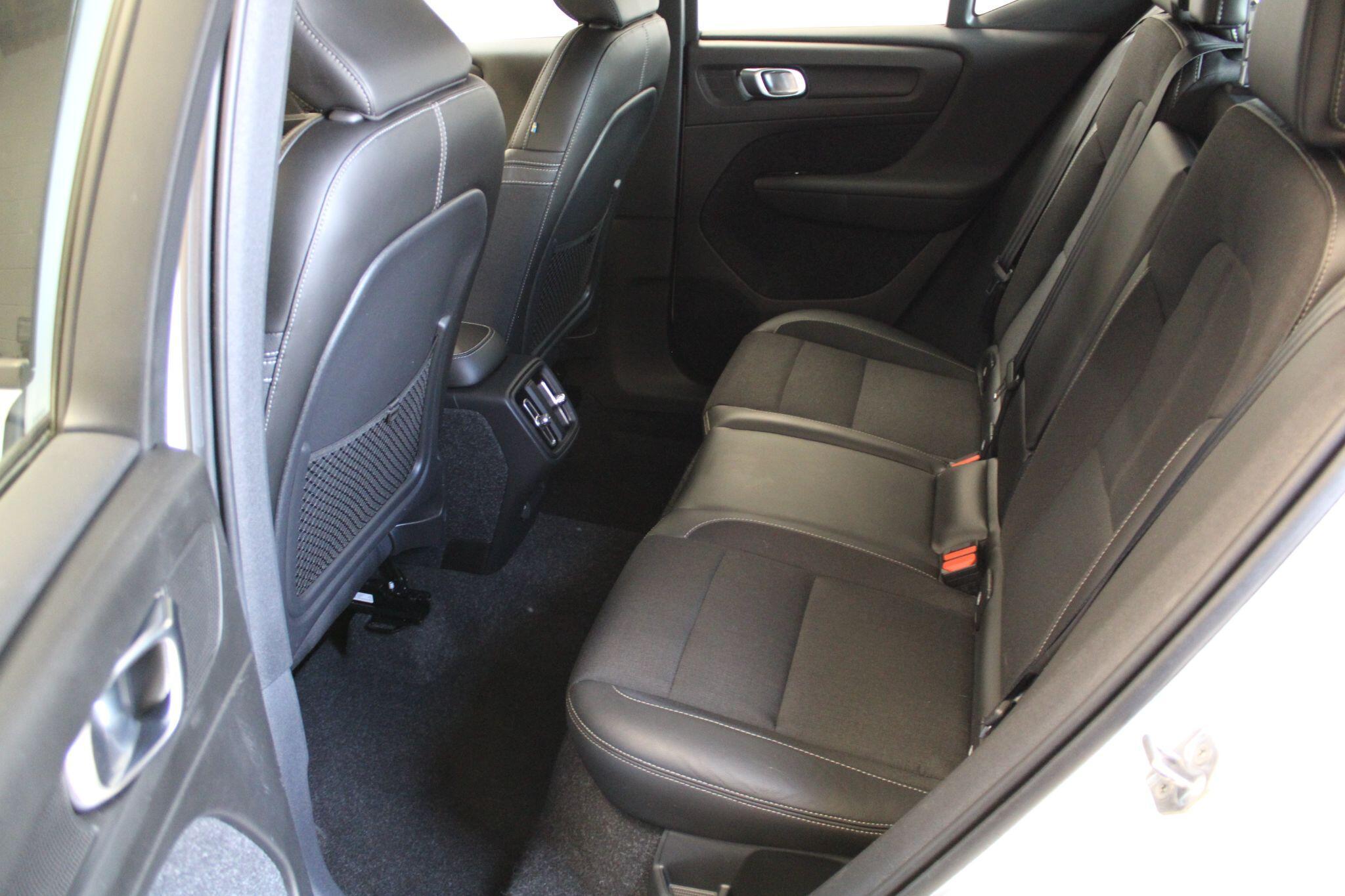 Volvo XC40 - Image 36