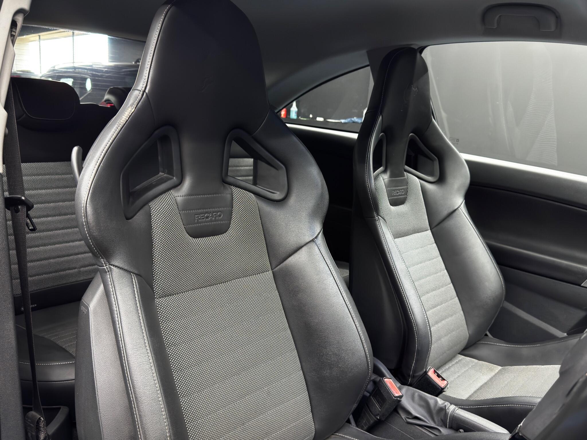 Vauxhall Corsa - Image 12