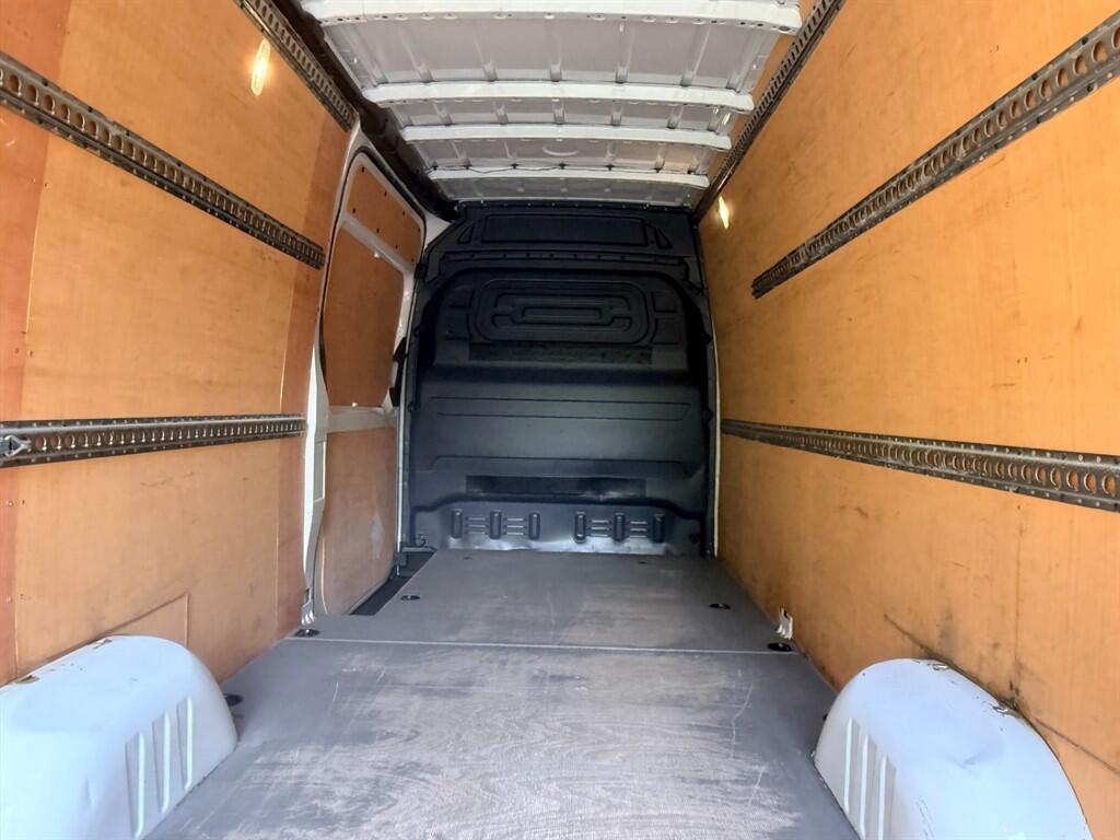 Mercedes Sprinter - Image 11