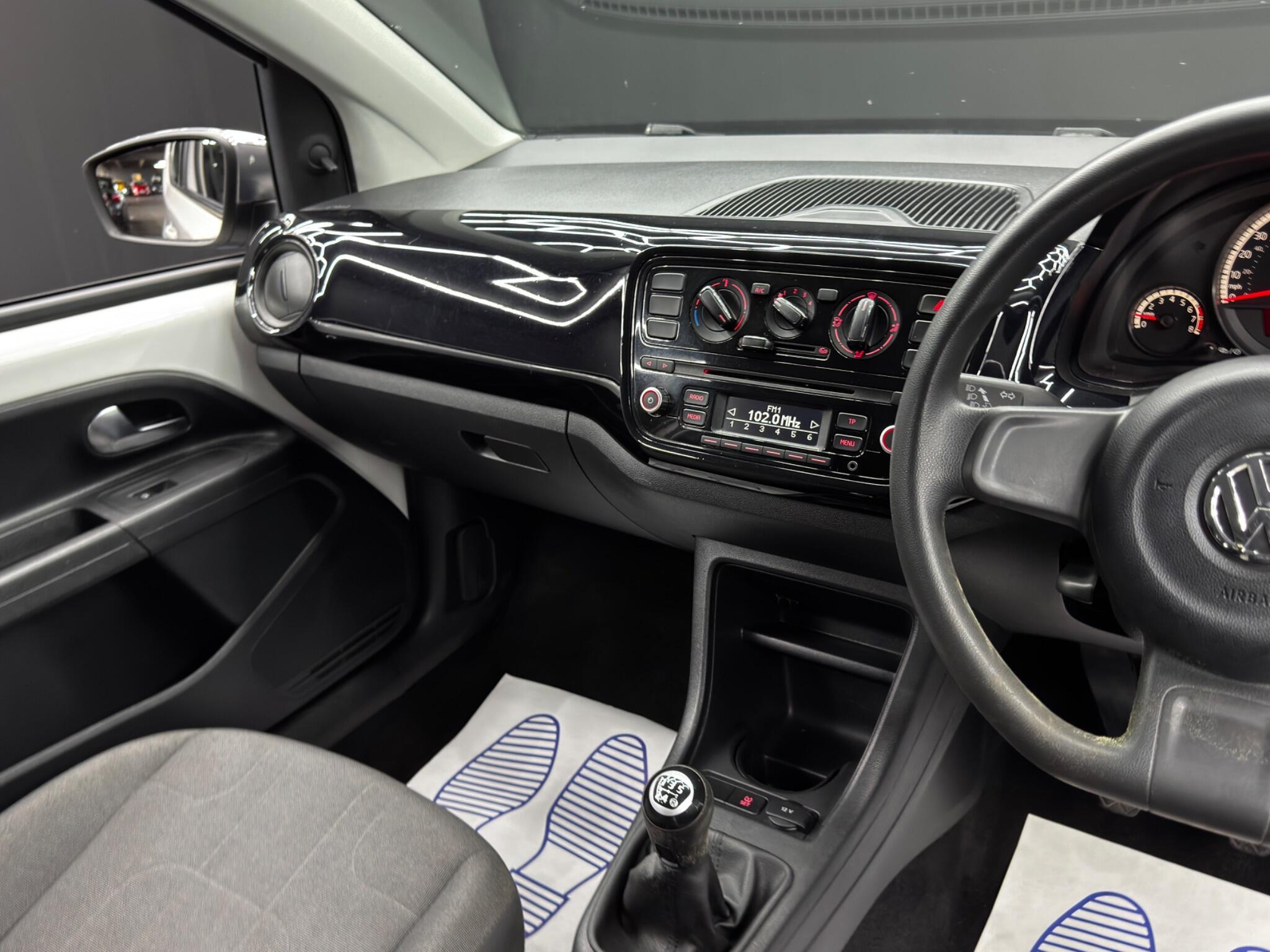 Volkswagen up! - Image 20