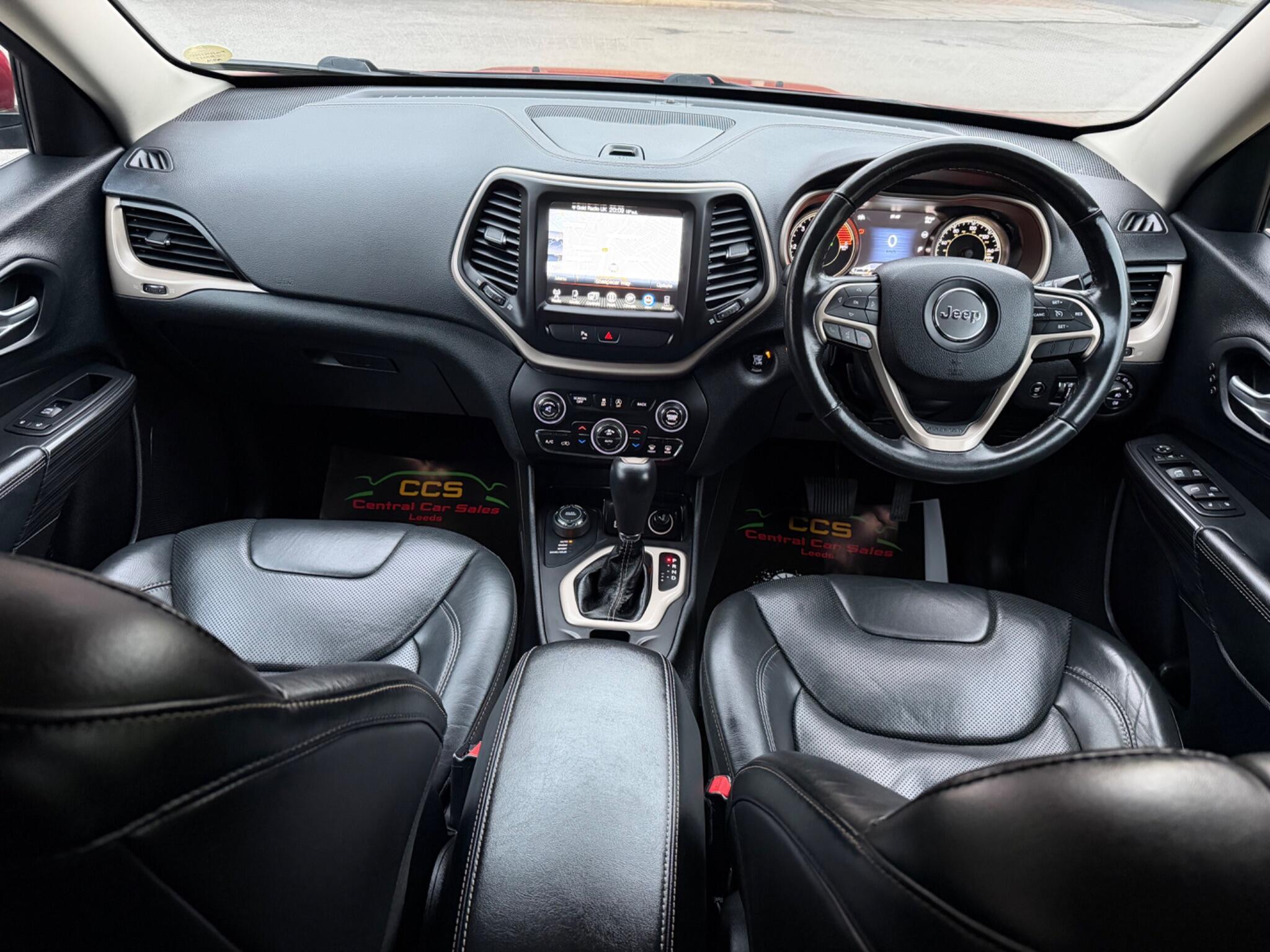 Jeep Cherokee - Image 46