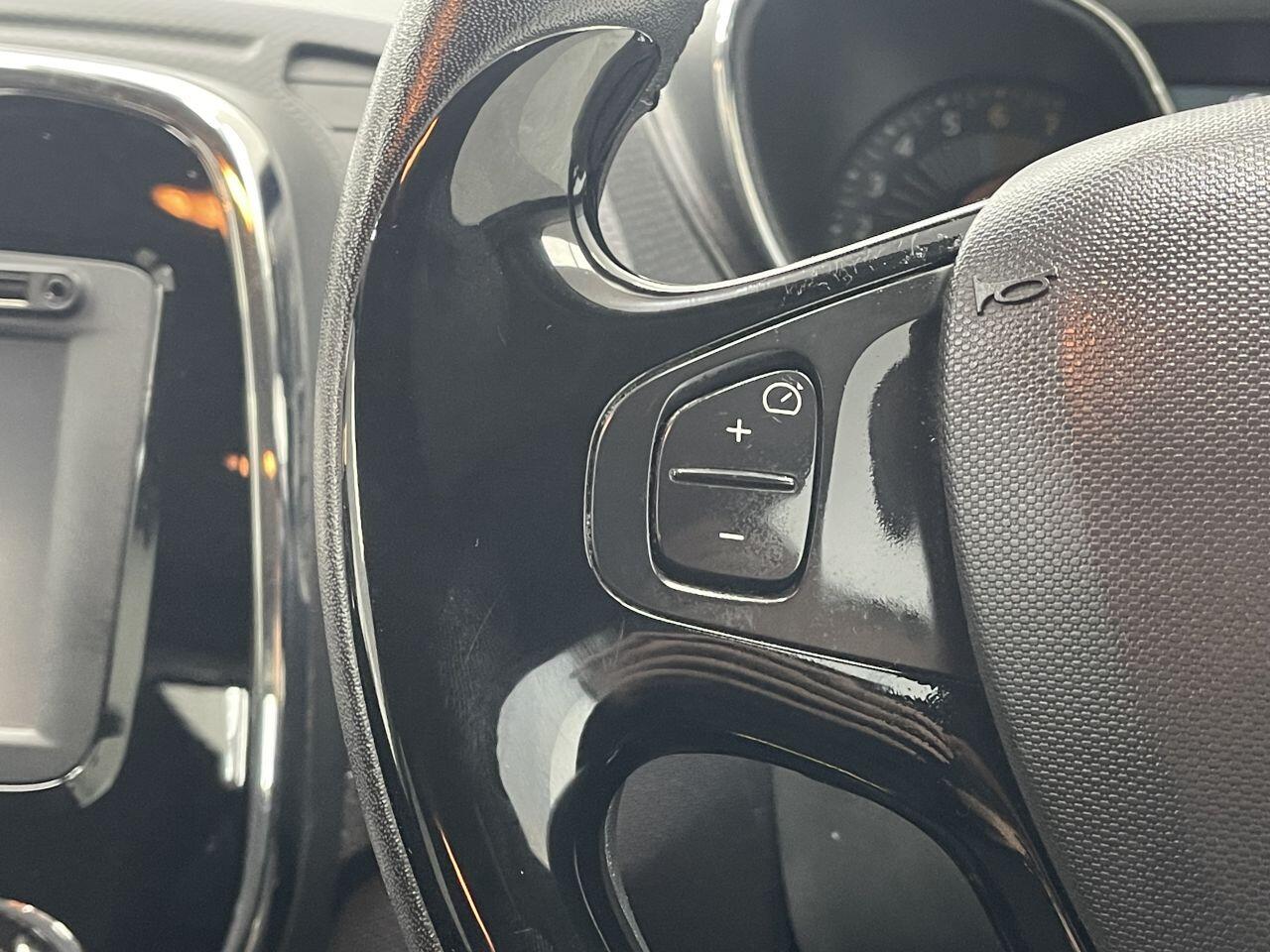 Renault Captur - Image 35