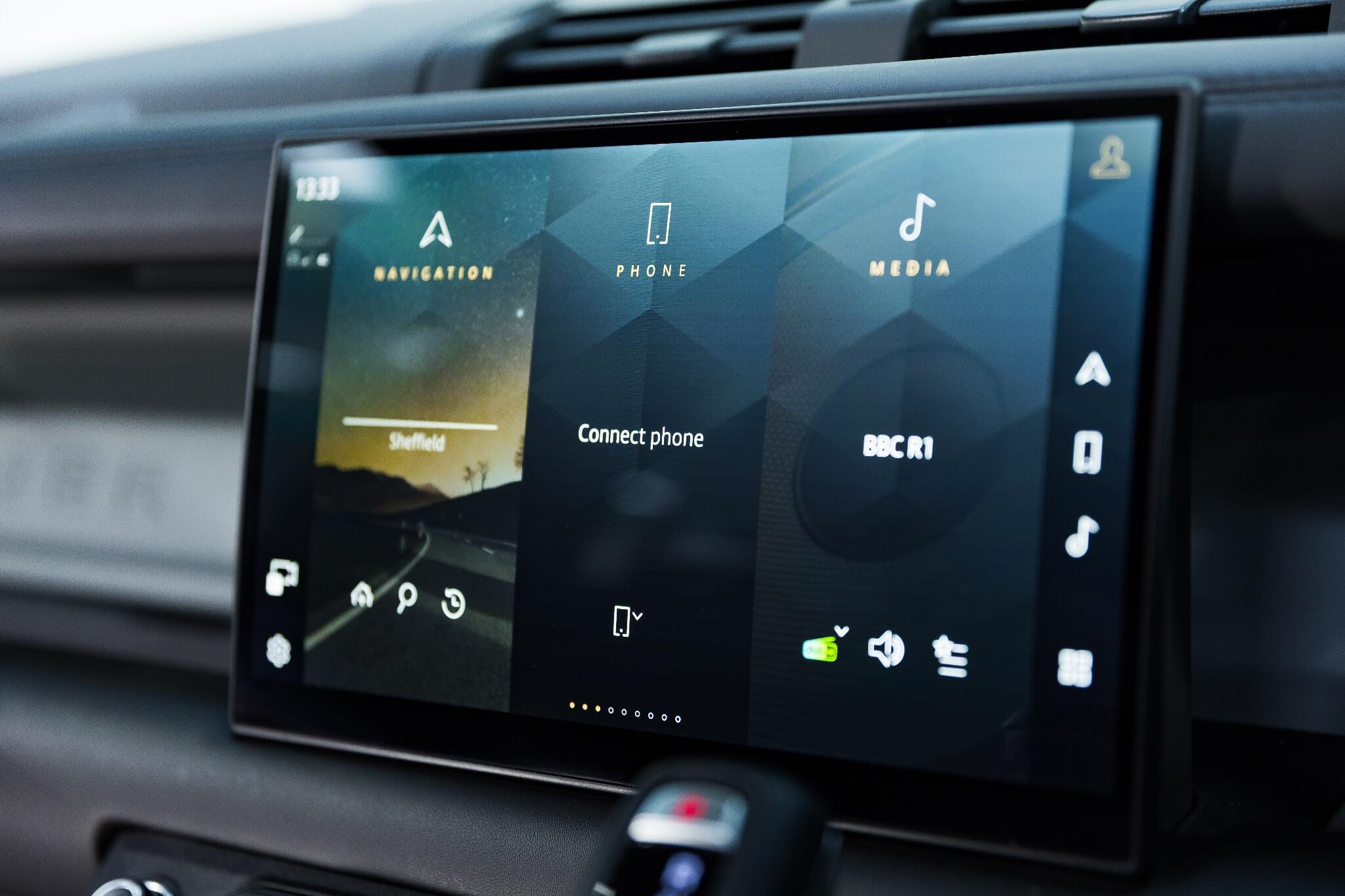 Land Rover Defender 110 - Image 26