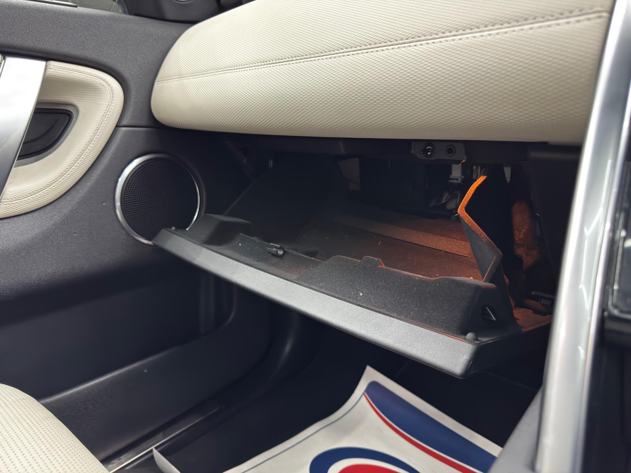 Land Rover DISCOVERY SPORT - Image 38